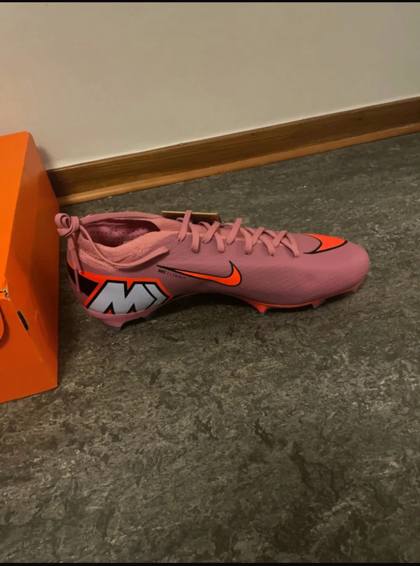 Nike Nike nike air zoom fotbollsskor vapor 16 pro rosa Sneakers Size US 12.5 / EU 45-46 - 3 Thumbnail