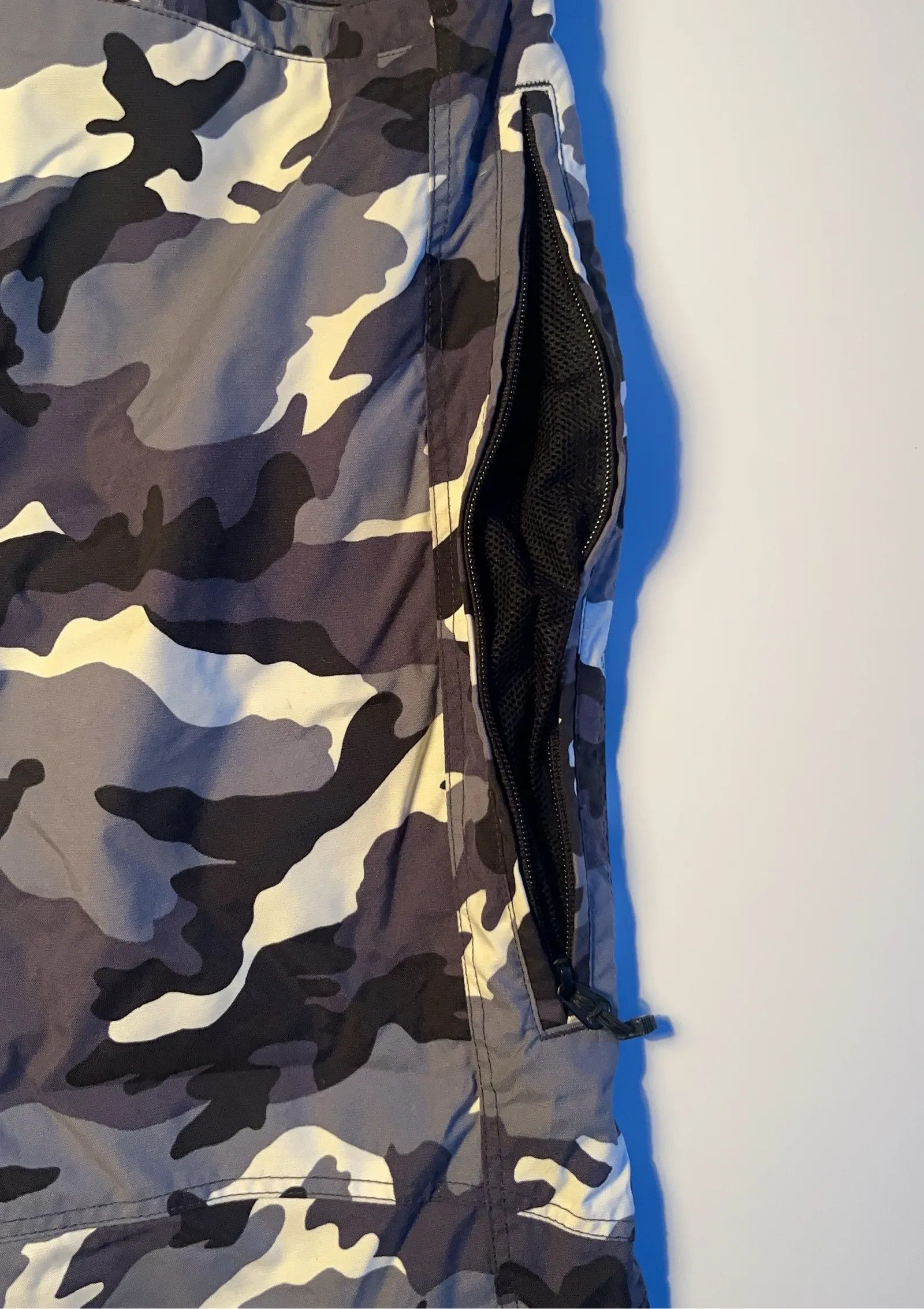 Peak Performance Peak Performance Camo P Sweatpants Size US 34 / EU 50 - 7 Thumbnail
