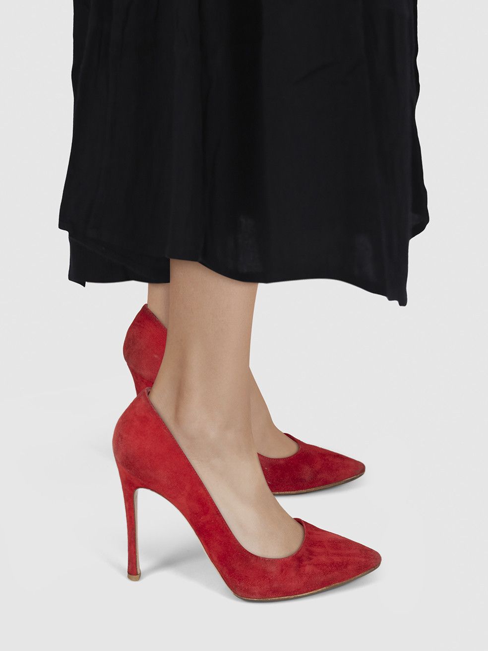 Gianvito Rossi Red Suede Point-Toe Pumps Size US 7 / IT 37 - 2 Thumbnail