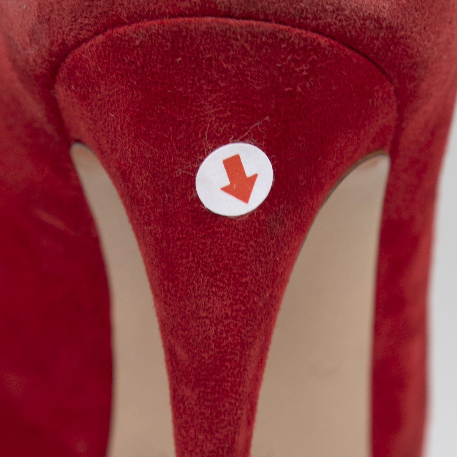 Gianvito Rossi Red Suede Point-Toe Pumps Size US 7 / IT 37 - 13 Thumbnail
