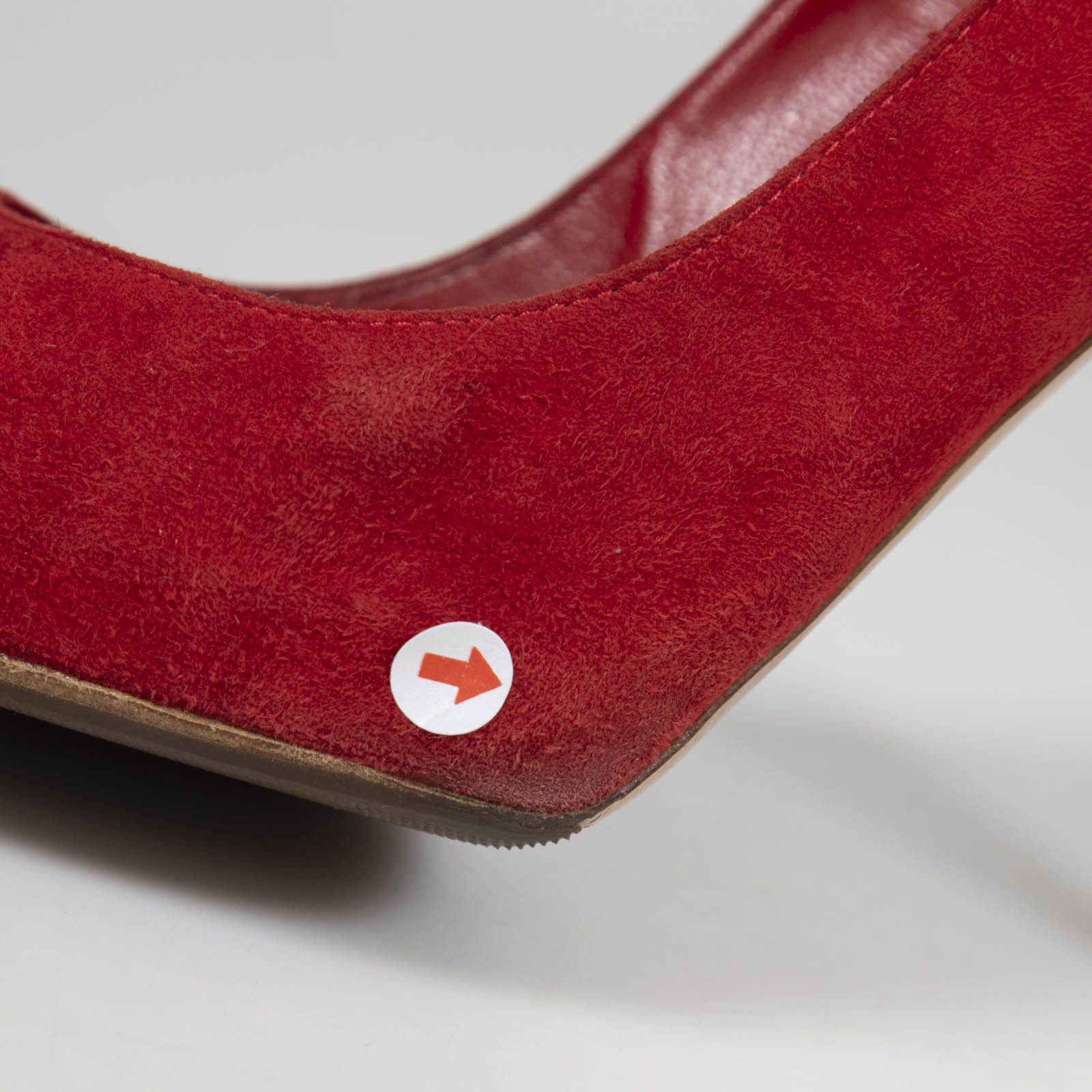 Gianvito Rossi Red Suede Point-Toe Pumps Size US 7 / IT 37 - 17 Thumbnail