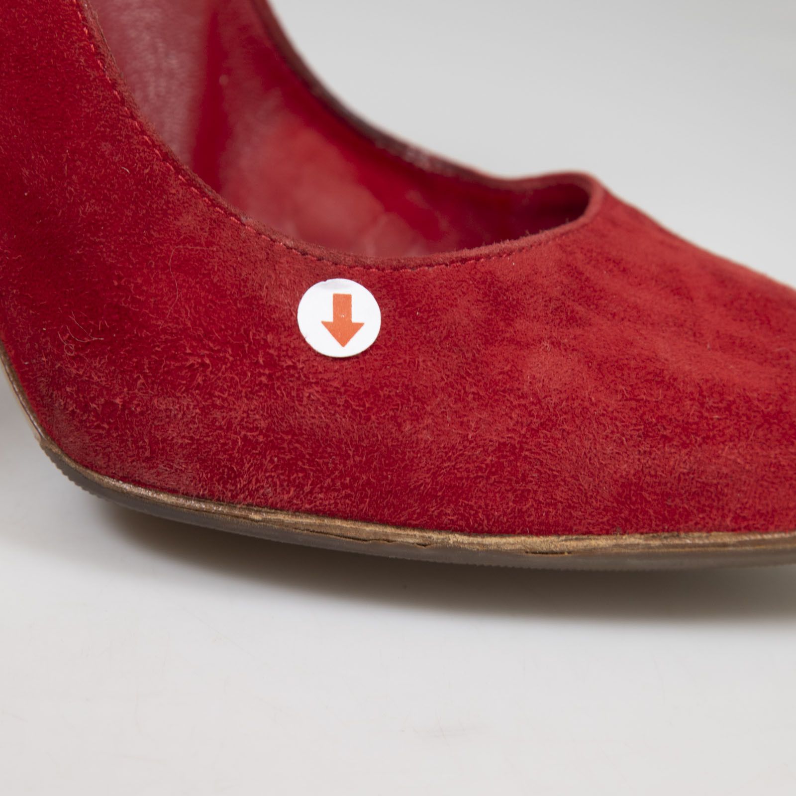 Gianvito Rossi Red Suede Point-Toe Pumps Size US 7 / IT 37 - 11 Thumbnail