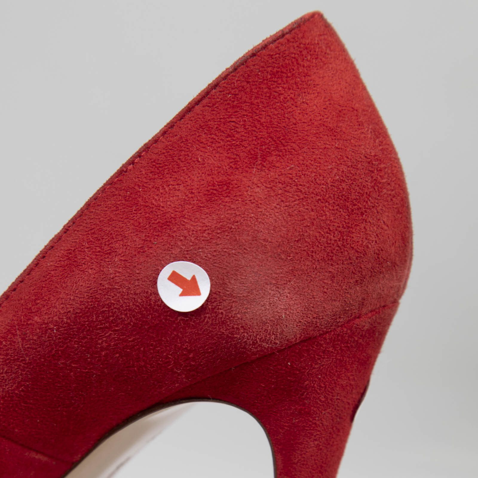 Gianvito Rossi Red Suede Point-Toe Pumps Size US 7 / IT 37 - 14 Thumbnail