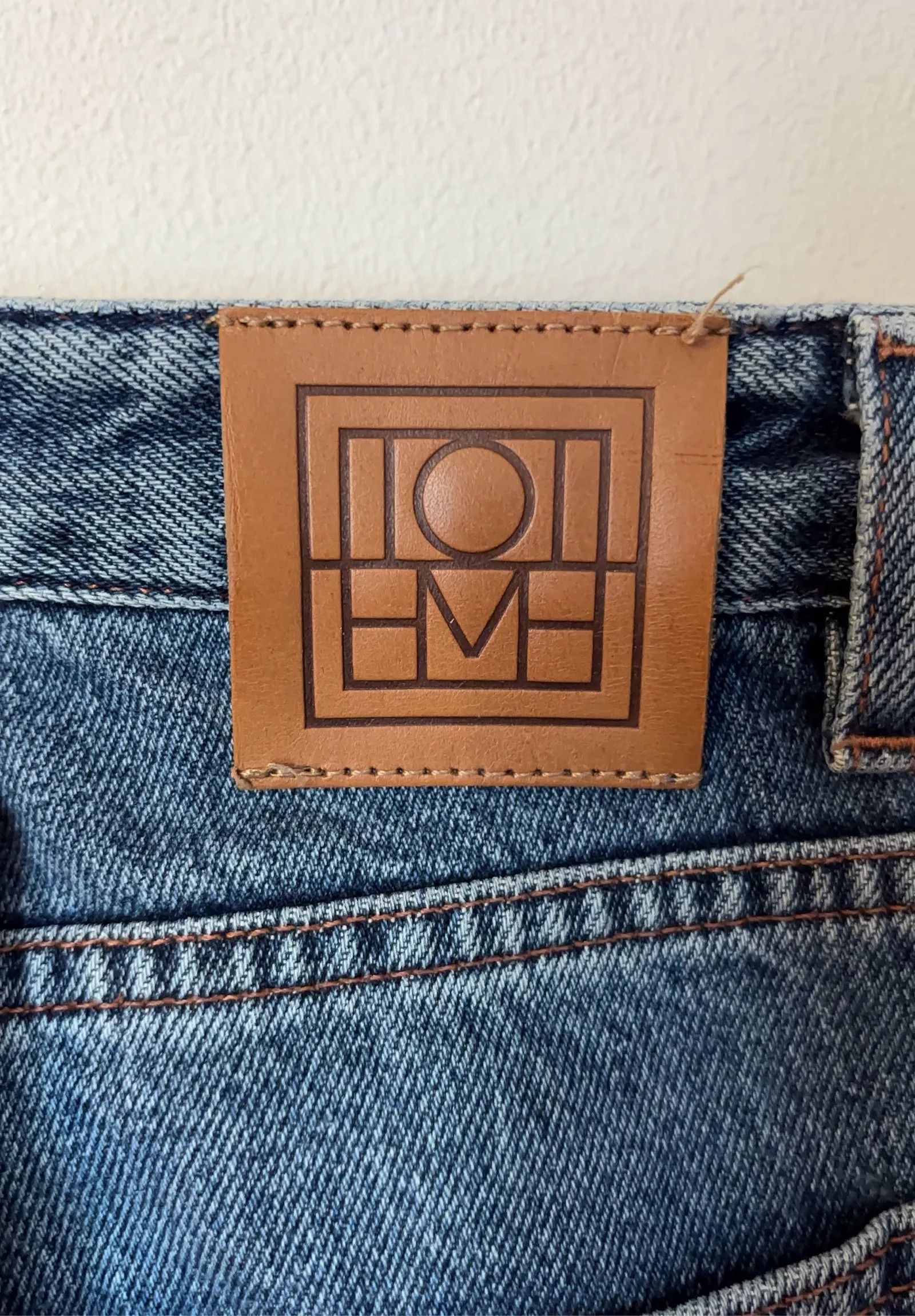 Toteme Toteme Flair Jeans Size 28" / US 6 / IT 42 - 2 Thumbnail