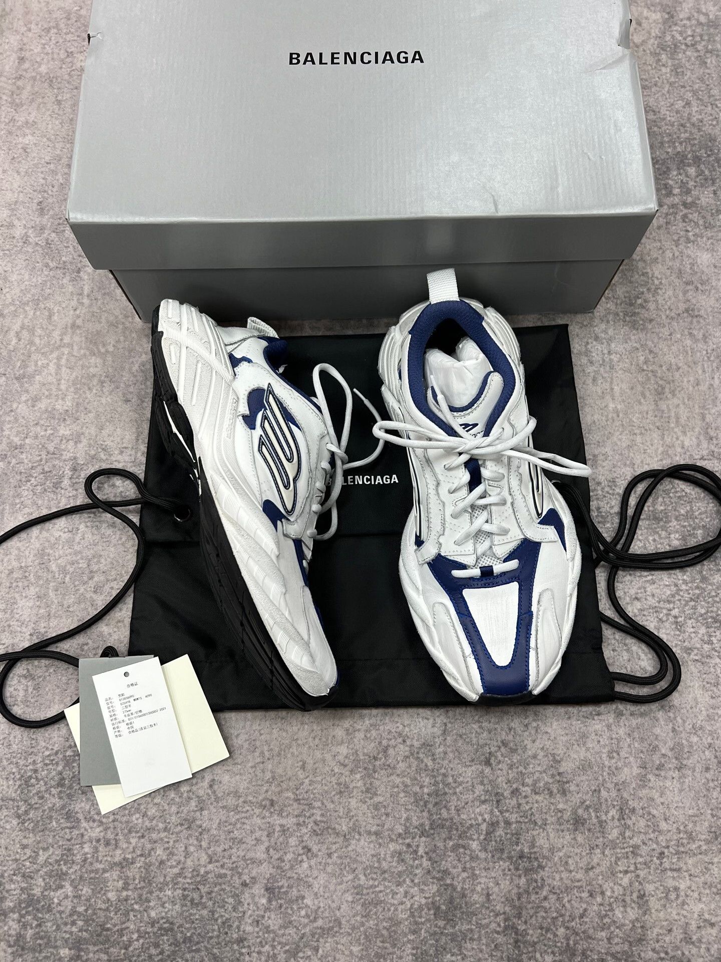 Balenciaga balenciaga monday white blue sneakers Size US 10 / EU 43 - 2 Thumbnail
