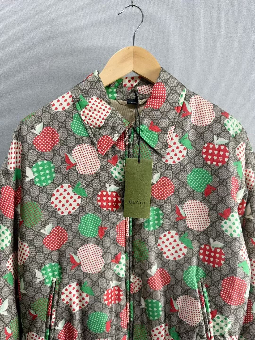 Gucci gucci apple print collared cotton jacket Size US L / EU 52-54 / 3 - 3 Thumbnail