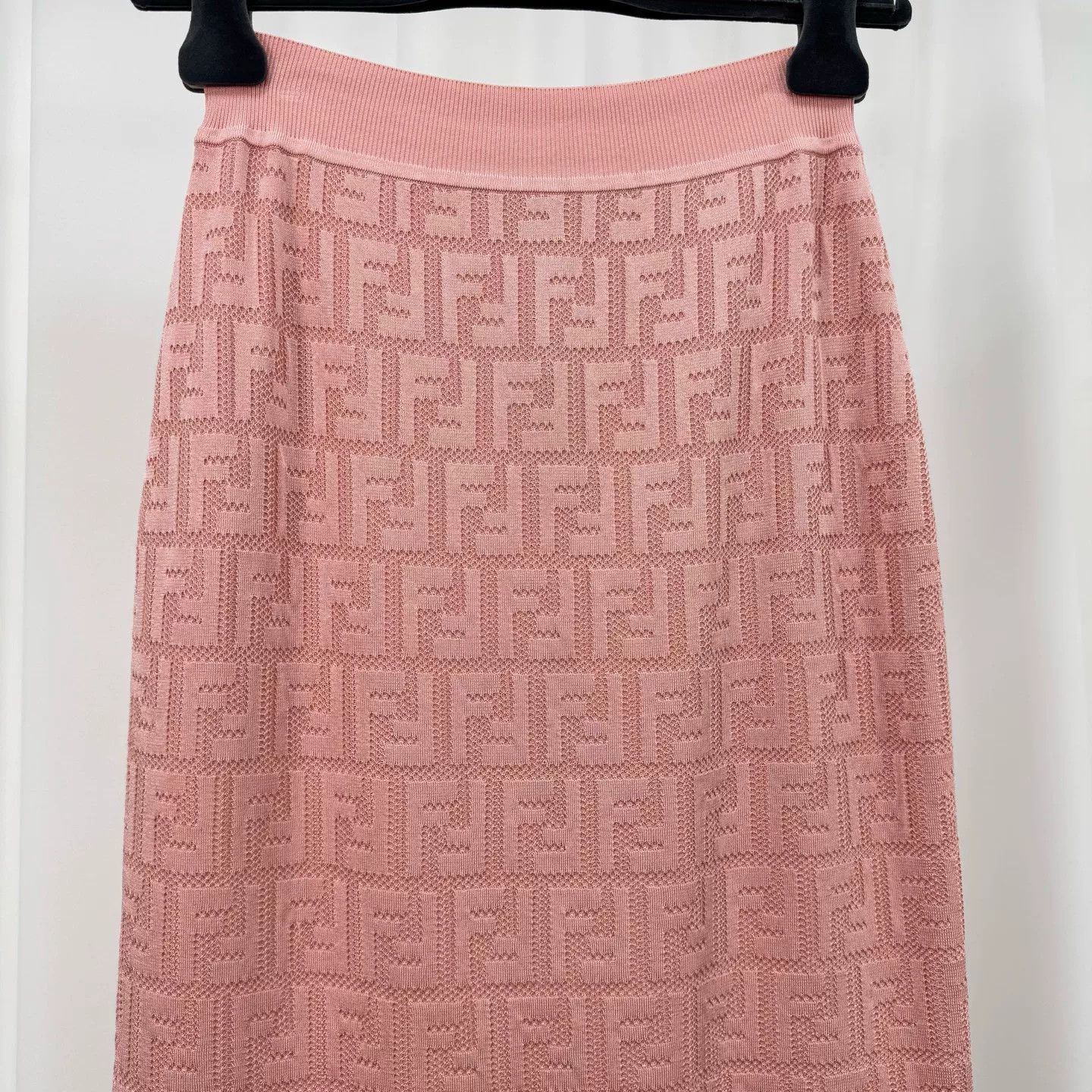 Fendi Fendi Pink Logo Knit Midi Skirt Size 40" / US 18 - 3 Thumbnail