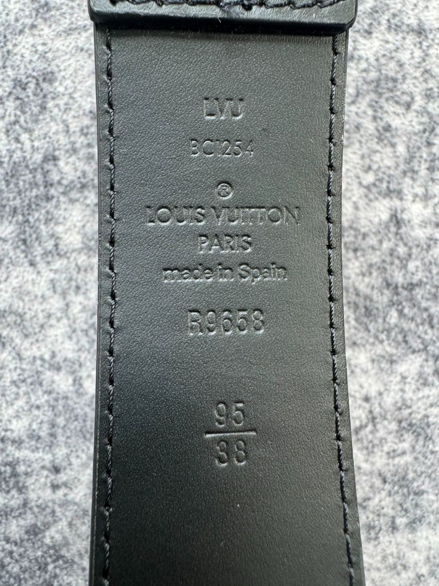 Louis Vuitton louis vuitton black metal logo belt Size ONE SIZE - 3 Thumbnail