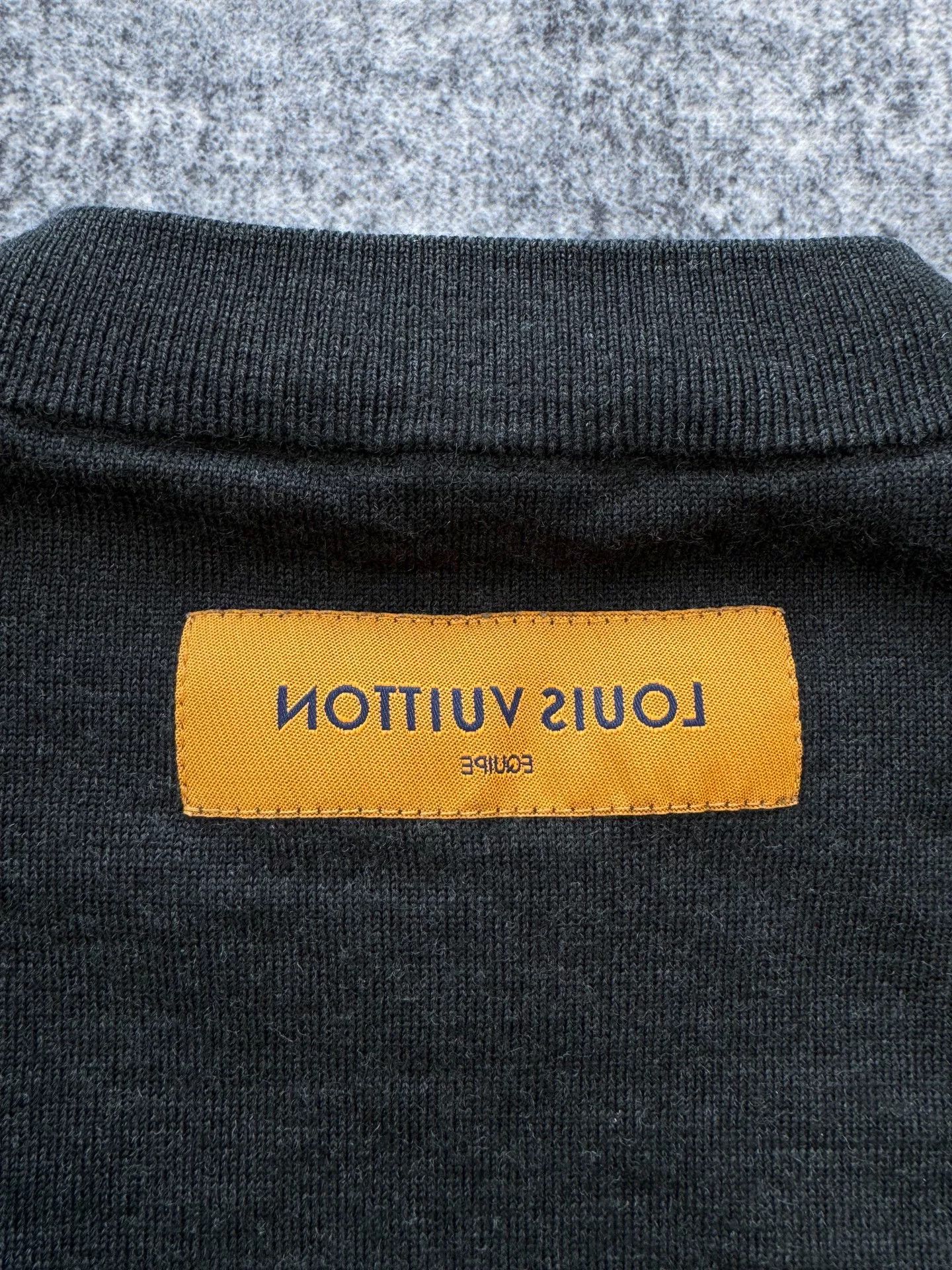 Louis Vuitton louis vuitton black wool uniform sweater Size US M / EU 48-50 / 2 - 3 Thumbnail