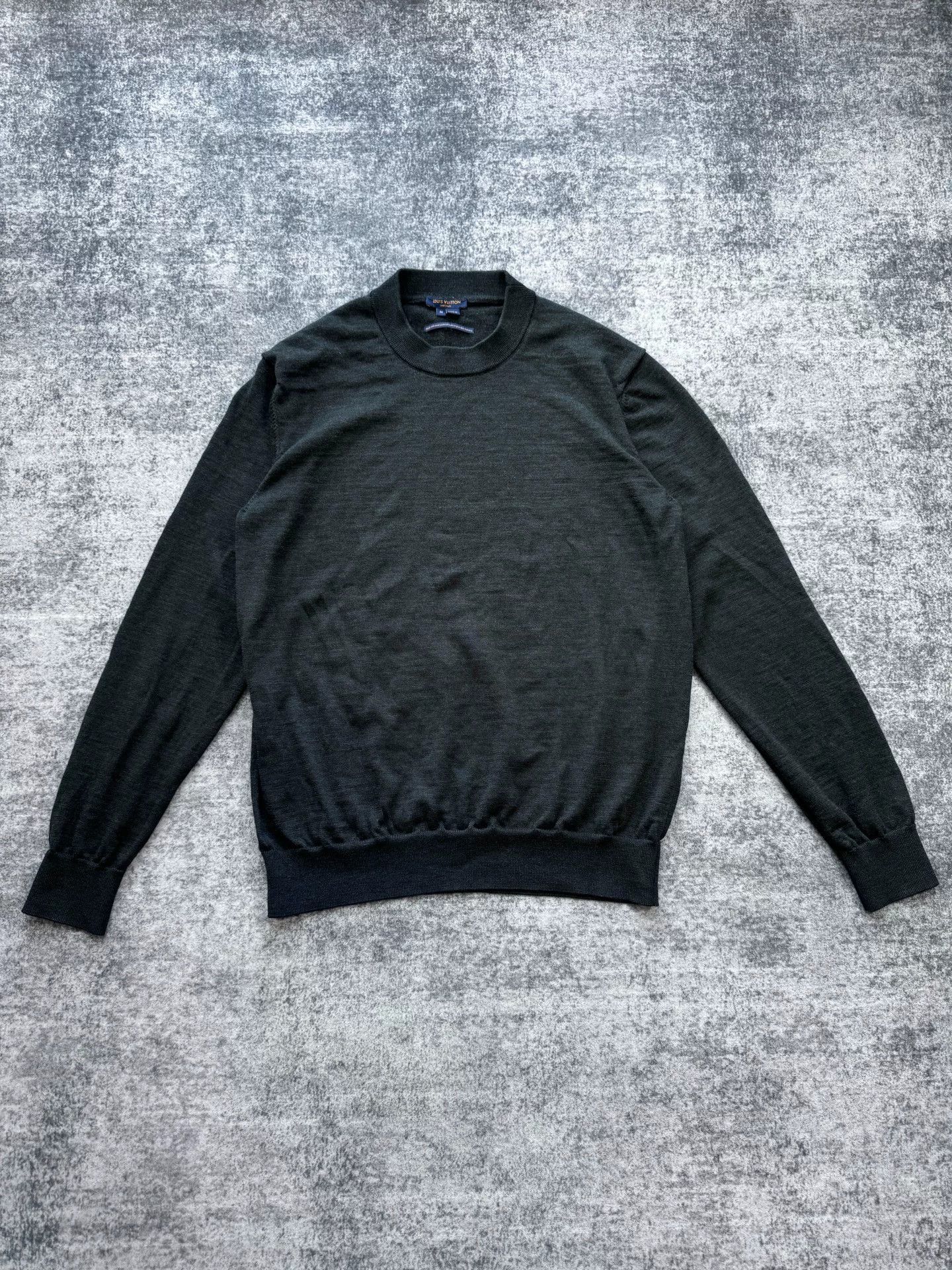 Louis Vuitton louis vuitton black wool uniform sweater Size US M / EU 48-50 / 2 - 2 Thumbnail