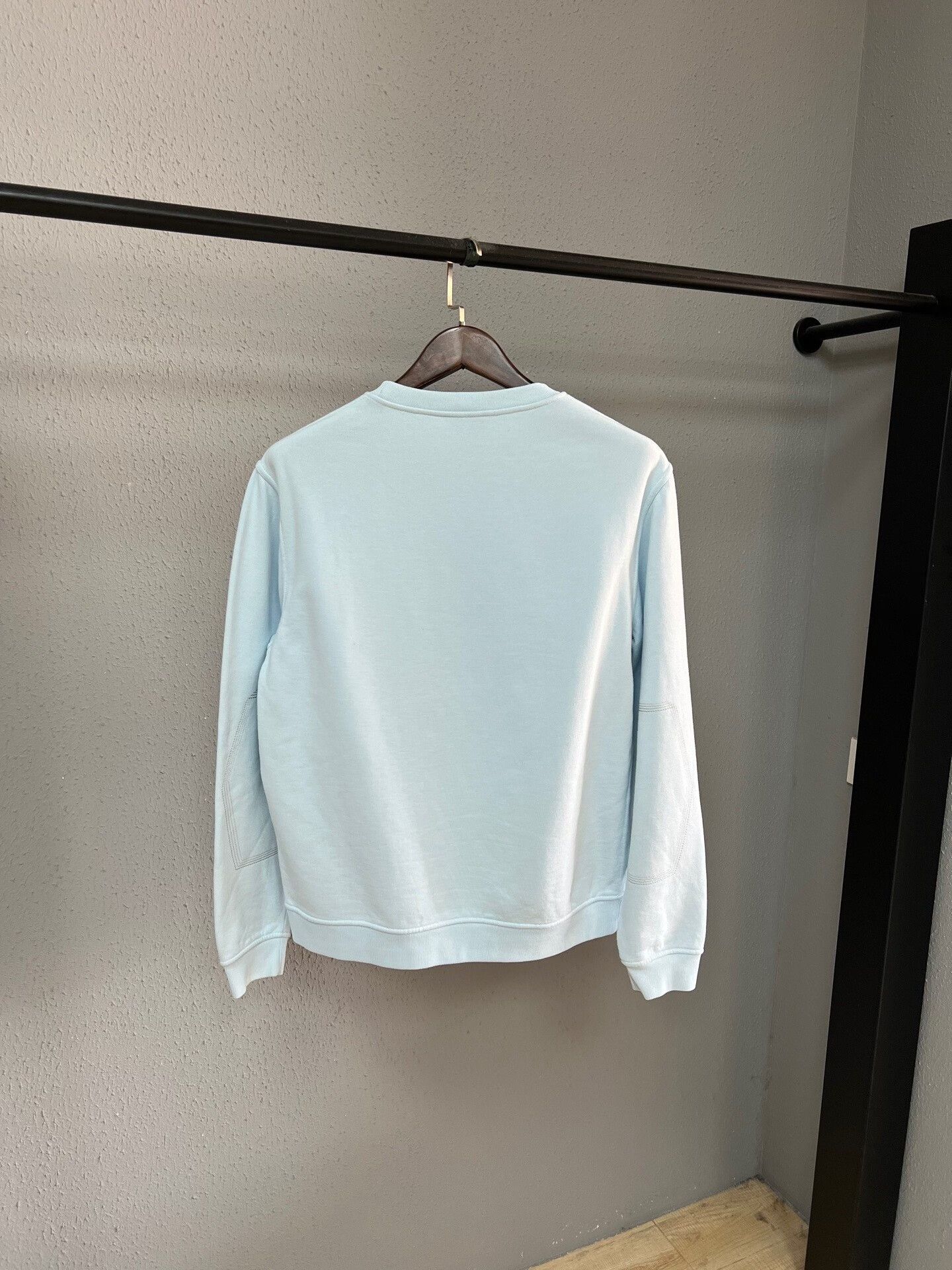 Hermes Hermes Baby Blue Pocket Sweatshirt Size L / US 10 / IT 46 - 2 Thumbnail