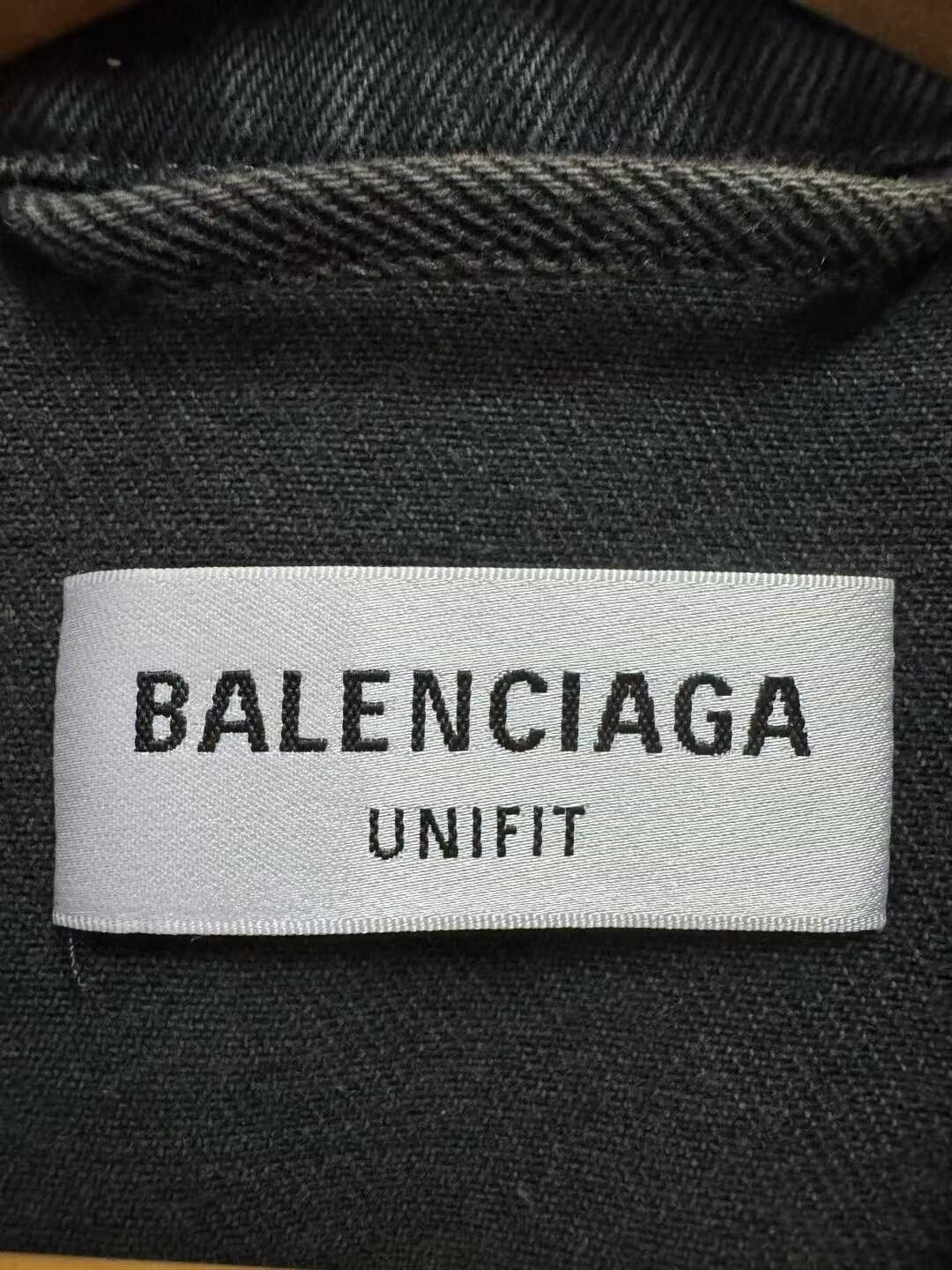 Balenciaga balenciaga graffiti denim jacket Size US S / EU 44-46 / 1 - 4 Thumbnail