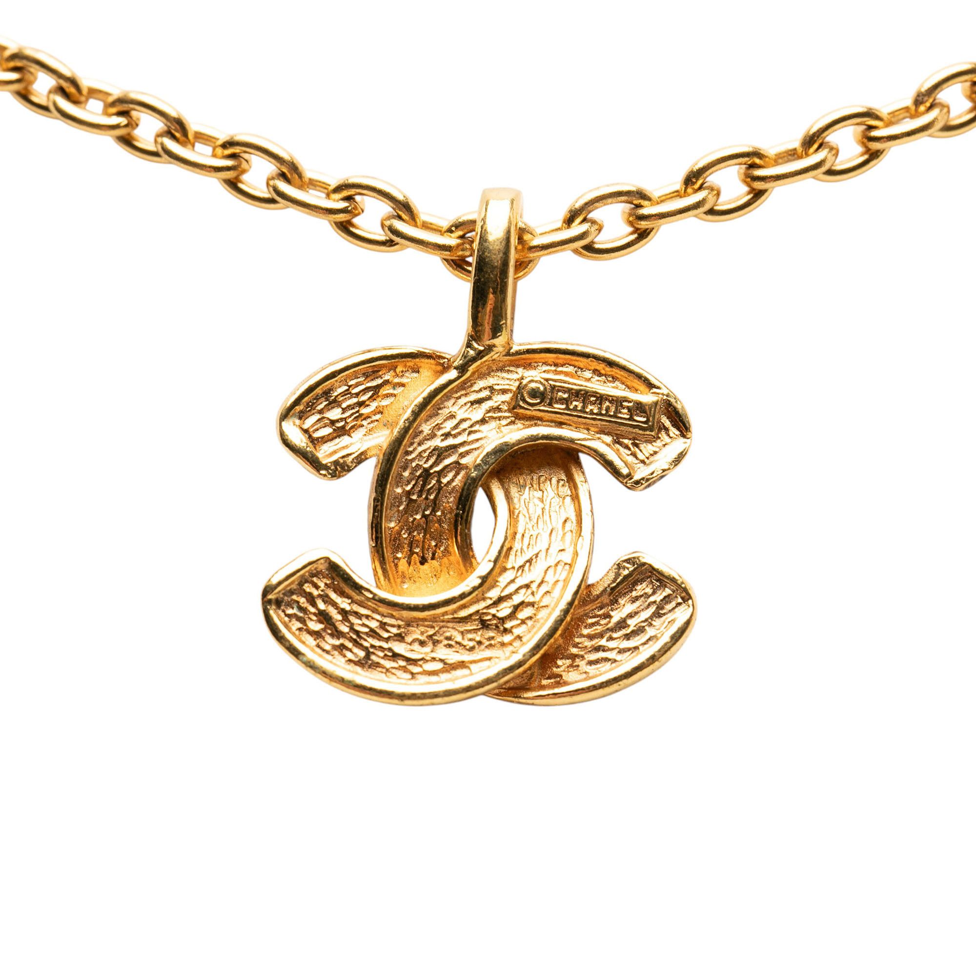 Chanel Chanel Gold Plated Quilted CC Pendant Necklace Size ONE SIZE - 3 Thumbnail