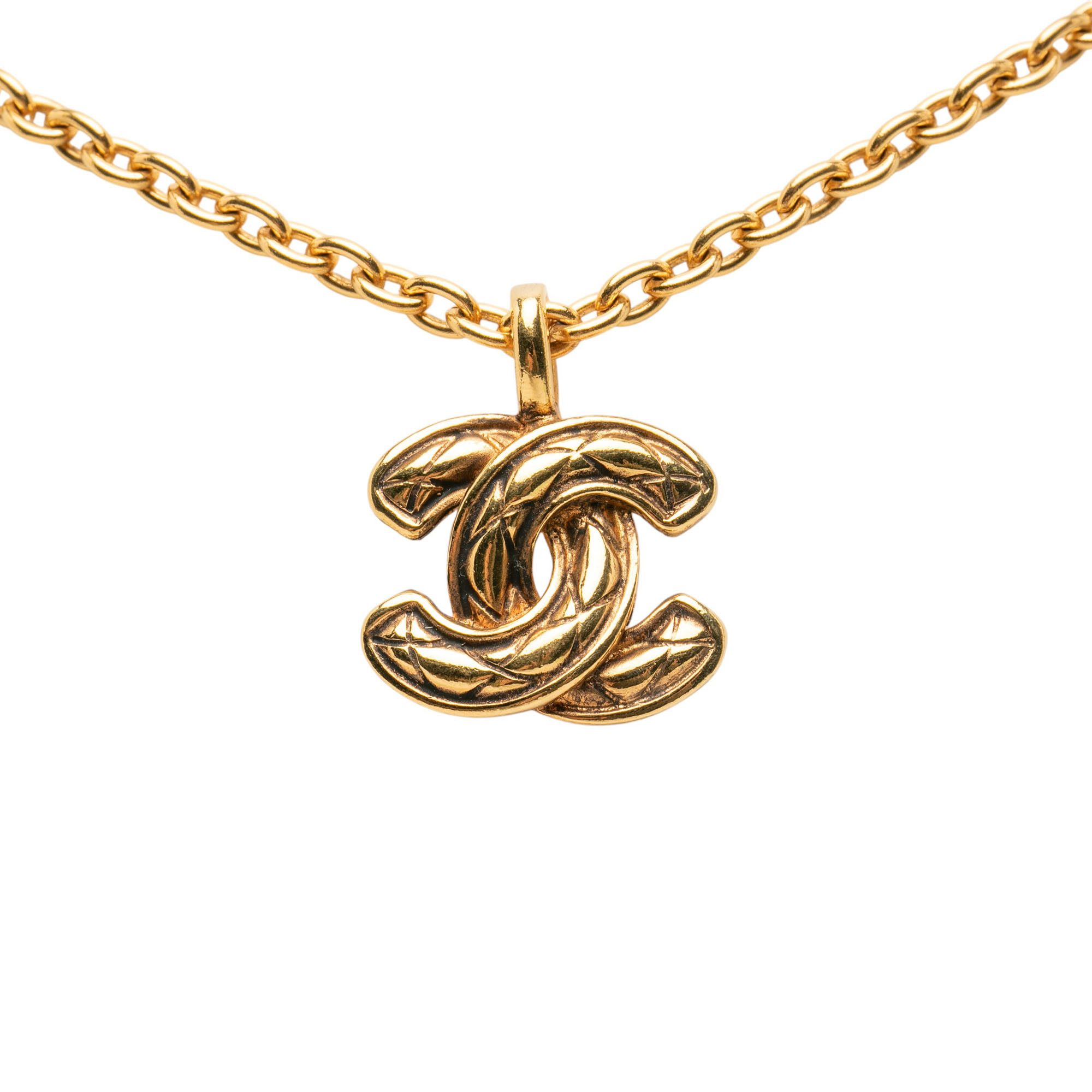 Chanel Chanel Gold Plated Quilted CC Pendant Necklace Size ONE SIZE - 2 Thumbnail