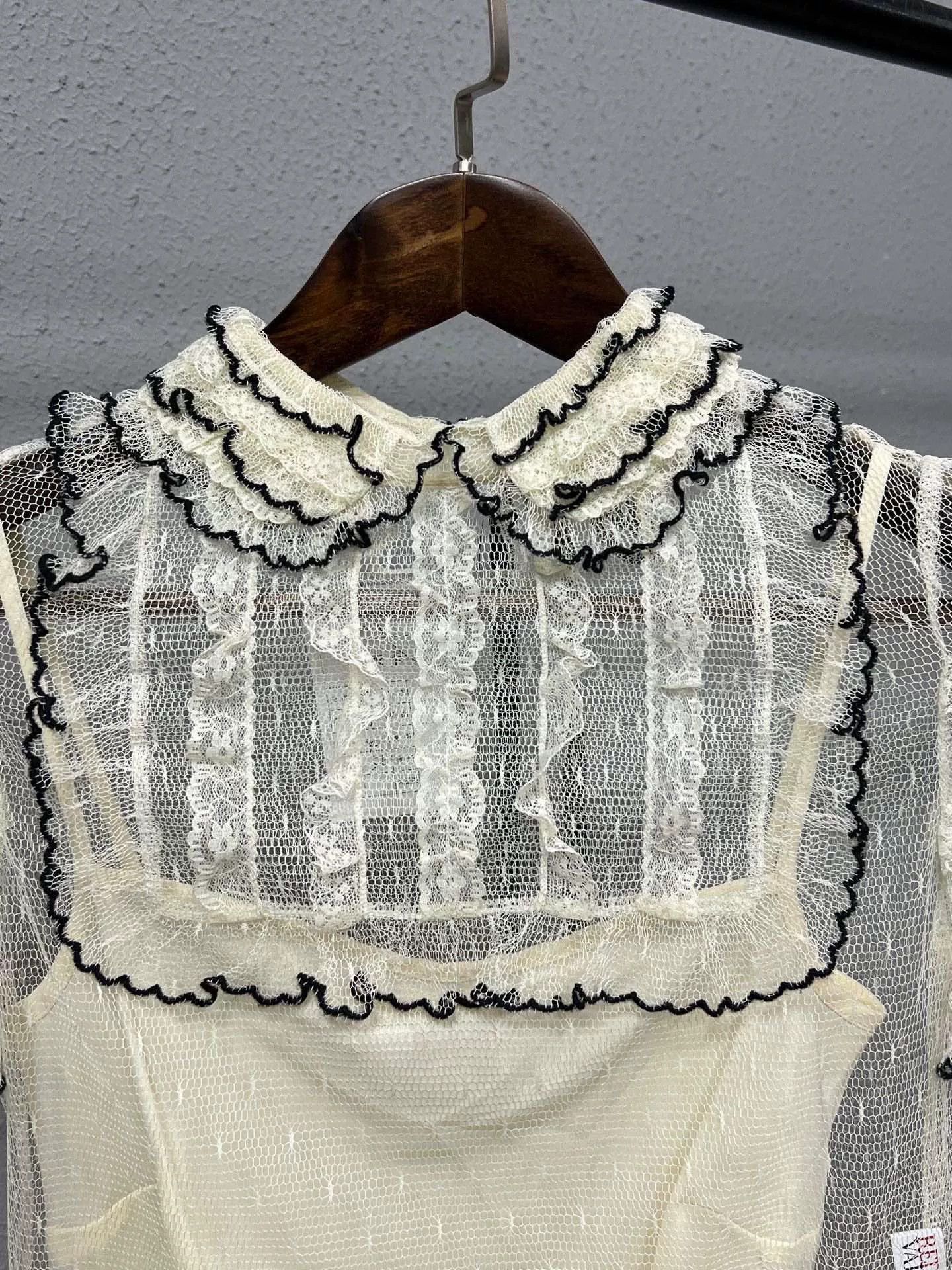 RED Valentino red valentino lace embroidered short sleeve shirt Size S / US 4 / IT 40 - 3 Thumbnail