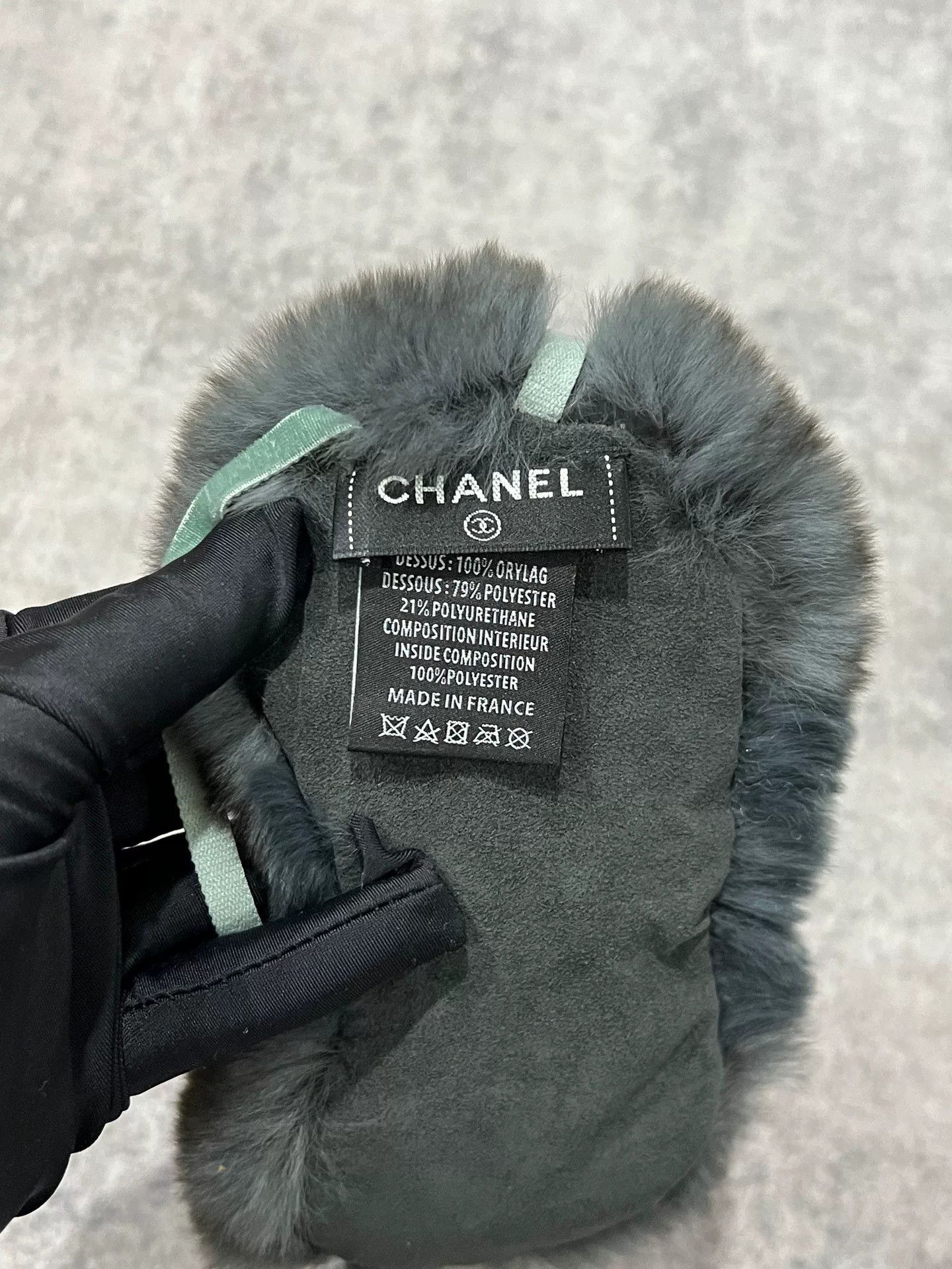 Chanel Chanel Rabbit Fur Sleep Mask Size ONE SIZE - 4 Thumbnail