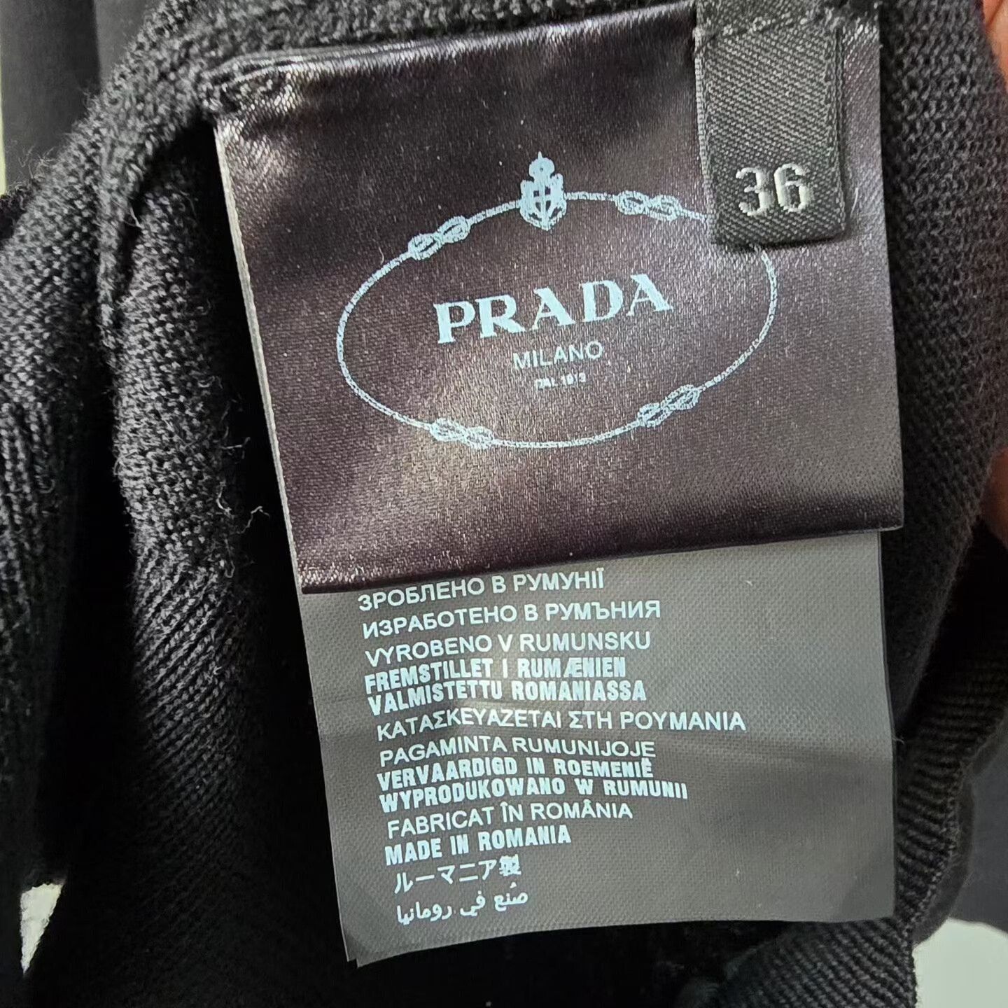 Prada prada black knit wool cardigan Size S / US 4 / IT 40 - 4 Thumbnail