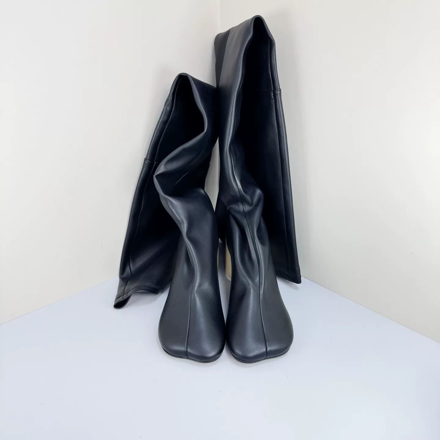 Maison Margiela Maison Margiela Black and White Long Boots Size US 6 / IT 36 - 5 Thumbnail