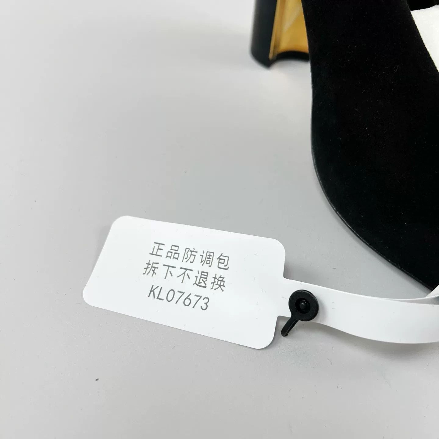 Hermes hermes black suede high heels size 37.5 Size US 7.5 / IT 37.5 - 7 Thumbnail