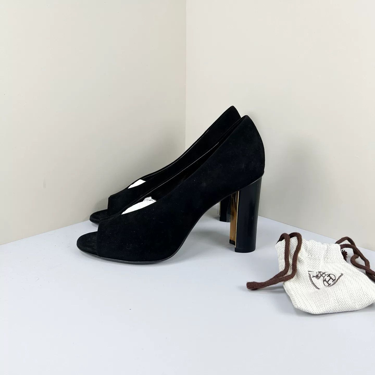 Hermes hermes black suede high heels size 37.5 Size US 7.5 / IT 37.5 - 3 Thumbnail