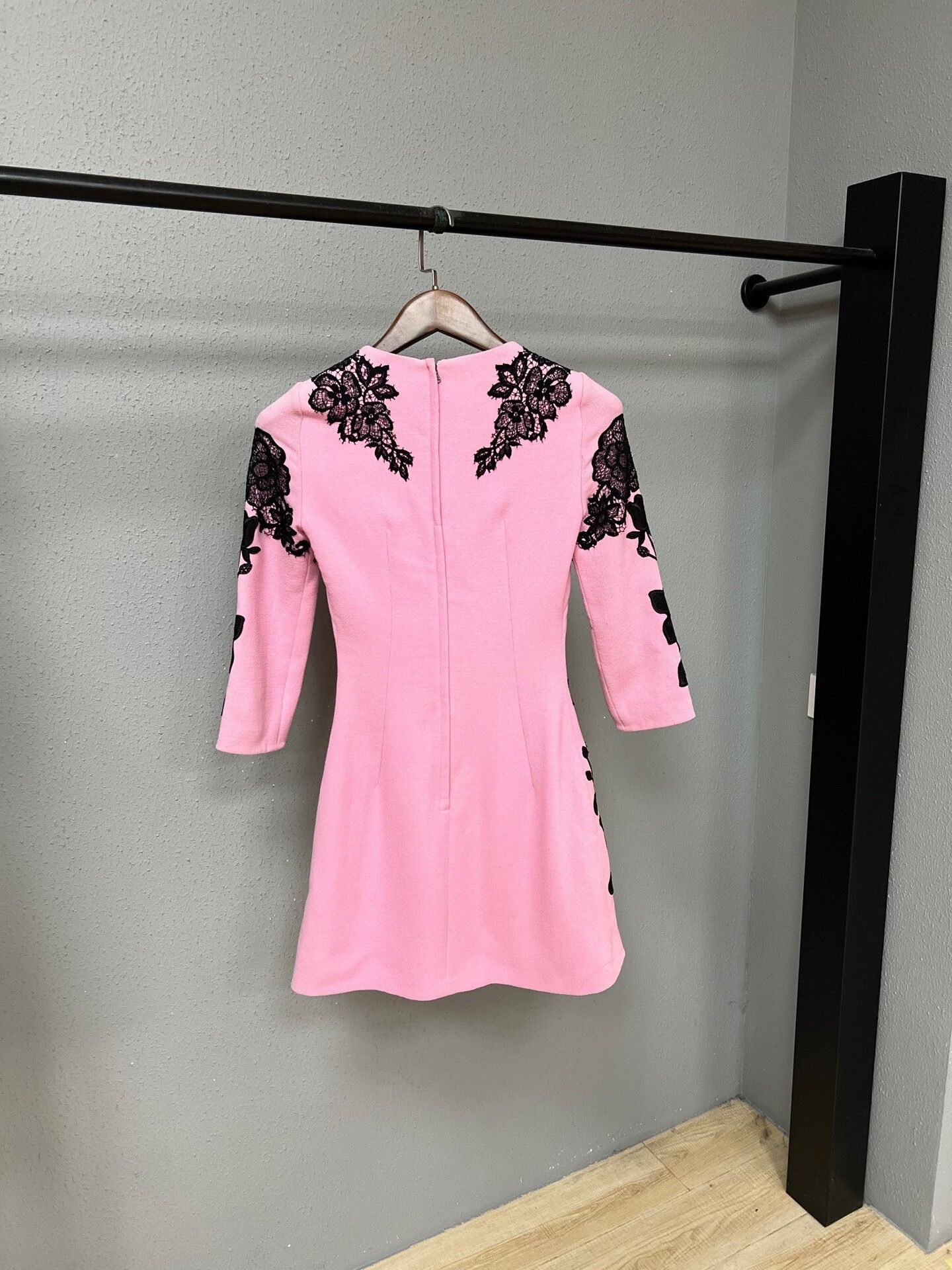 Dolce & Gabbana pink embroidered dress by D&G Size S / US 4 / IT 40 - 2 Thumbnail