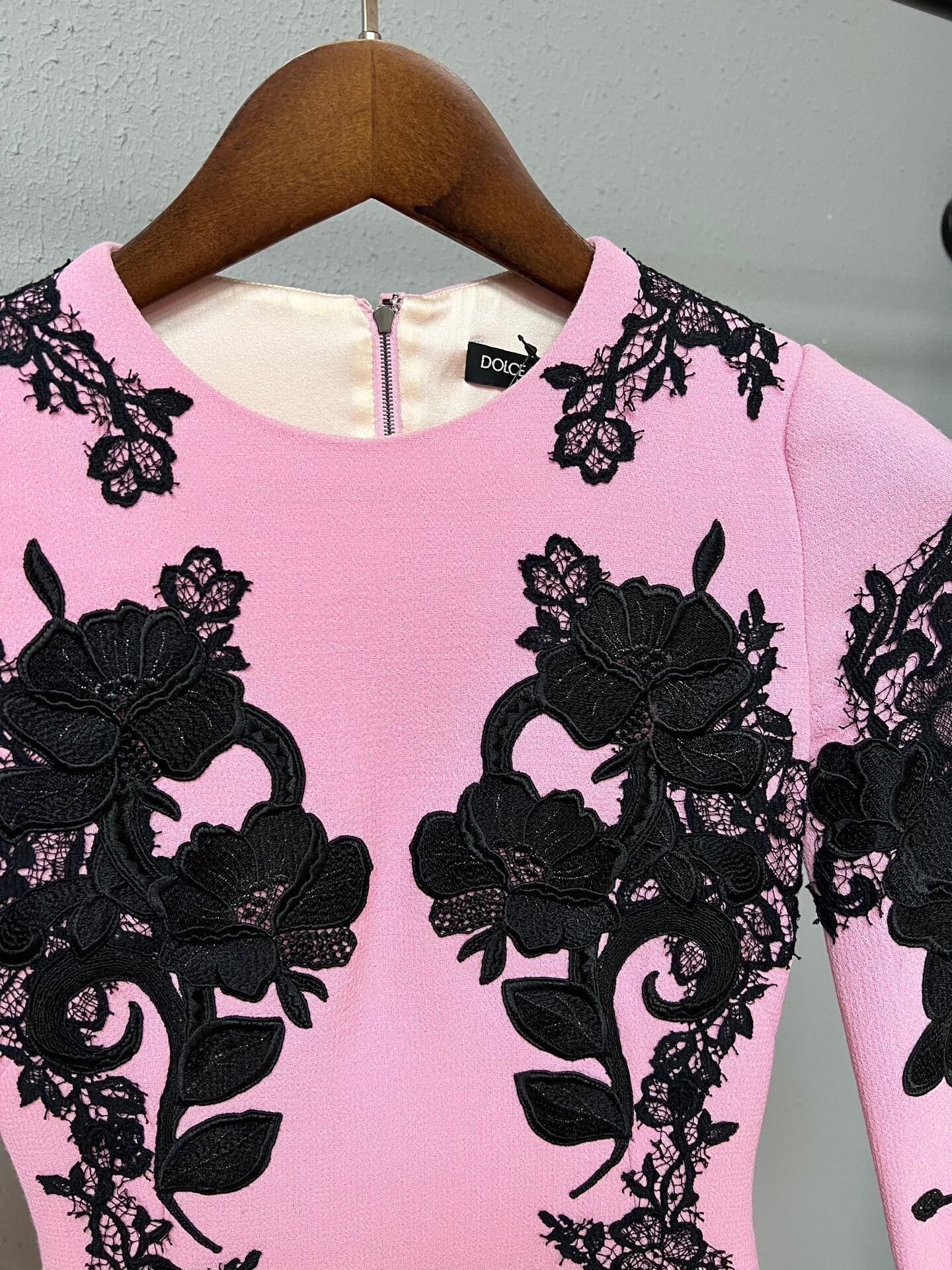 Dolce & Gabbana pink embroidered dress by D&G Size S / US 4 / IT 40 - 3 Thumbnail