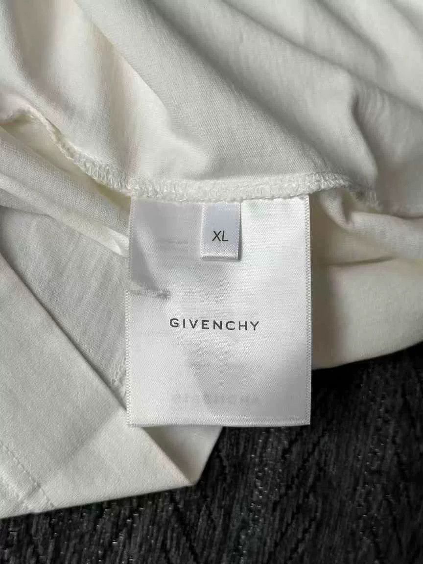 Givenchy givenchy chito white graffiti dog head shirt Size US S / EU 44-46 / 1 - 4 Thumbnail