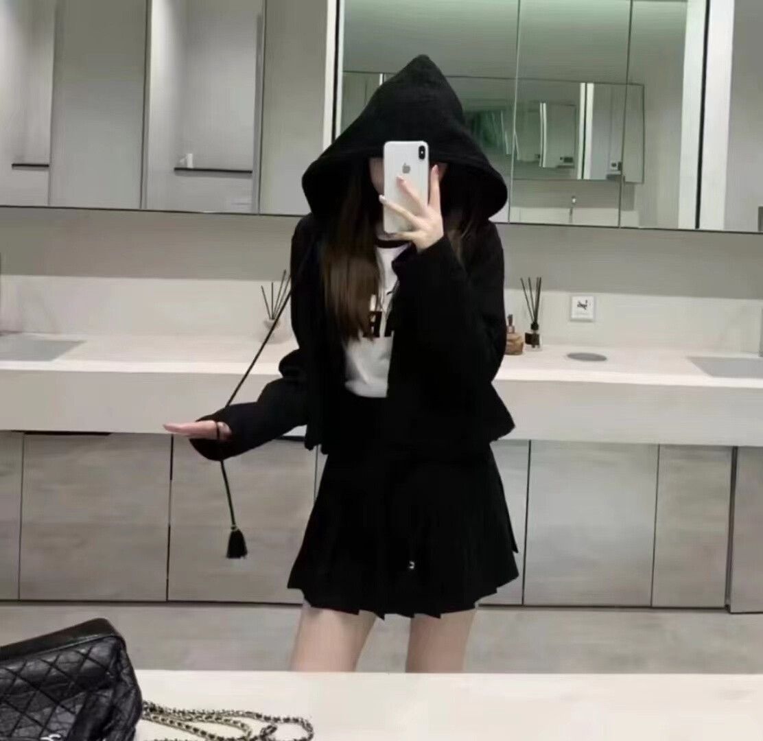 Celine celine black hooded coat Size S / US 4 / IT 40 - 7 Thumbnail