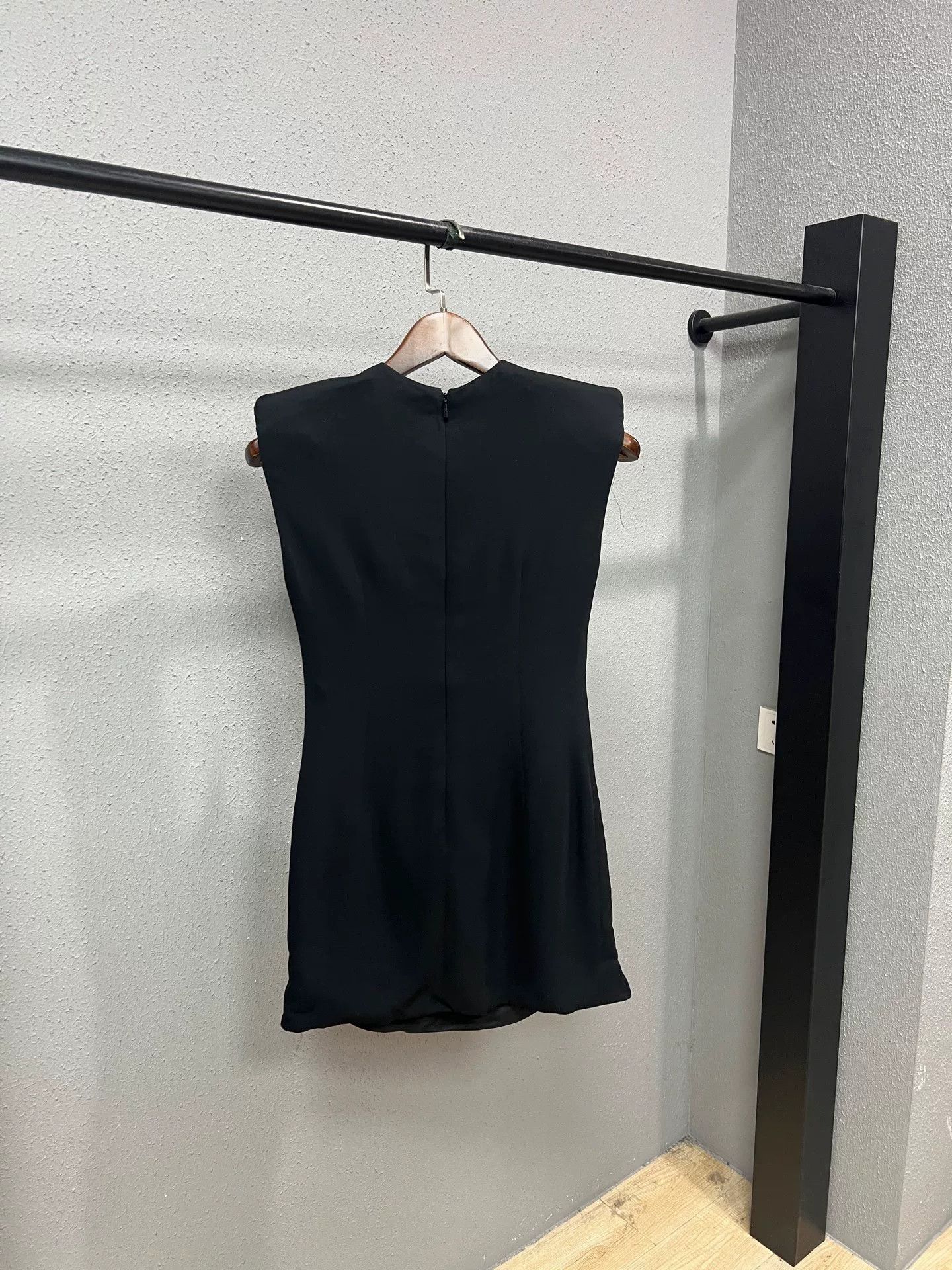 Versace Versace Metallic Ring Cutout Vest Dress Size M / US 6-8 / IT 42-44 - 2 Thumbnail