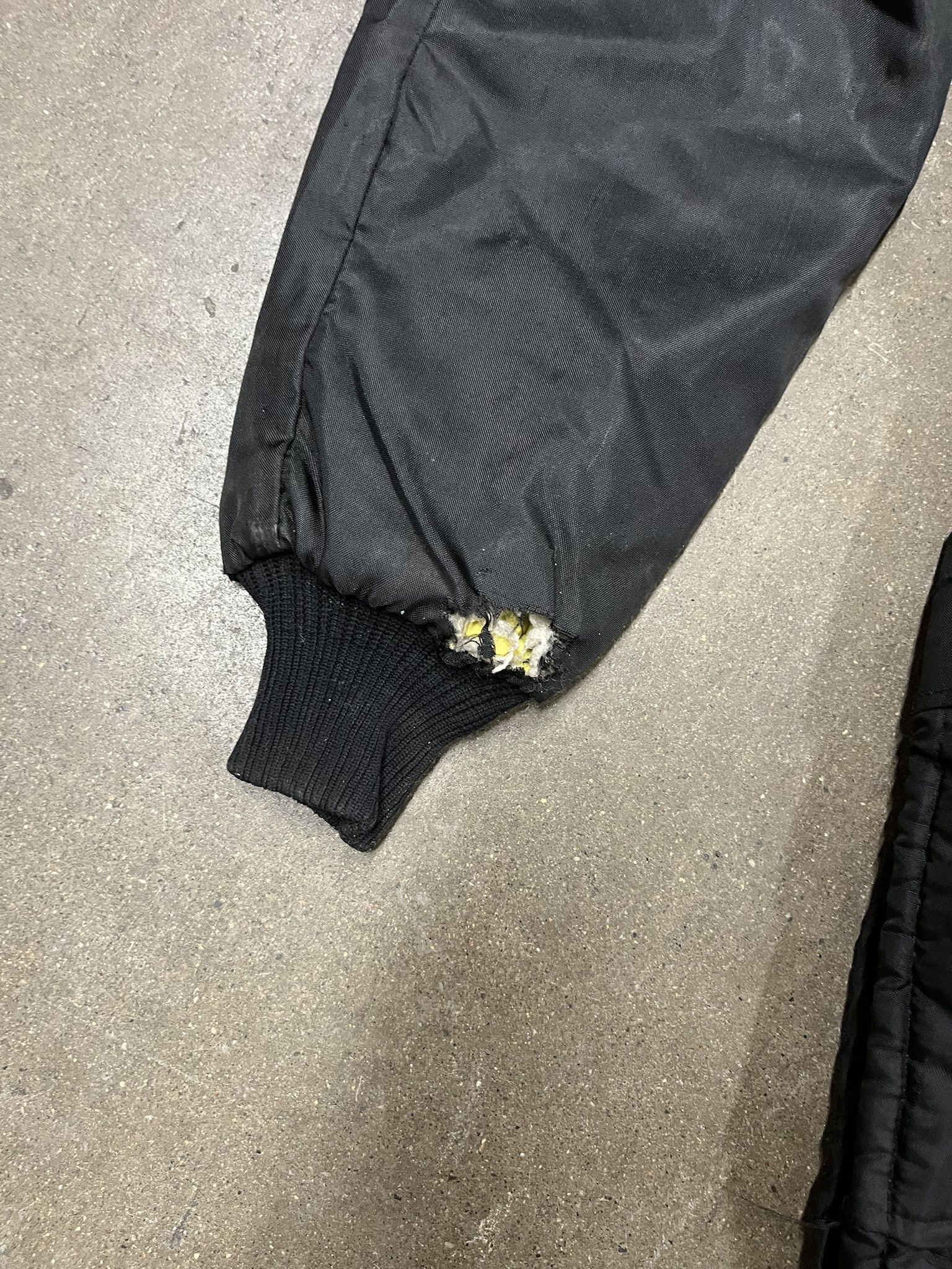 Carhartt × Vintage Vintage 1980s John Deere Coverall Cold Weather Puffer Snow Suit Size M Size US M / EU 48-50 / 2 - 4 Thumbnail
