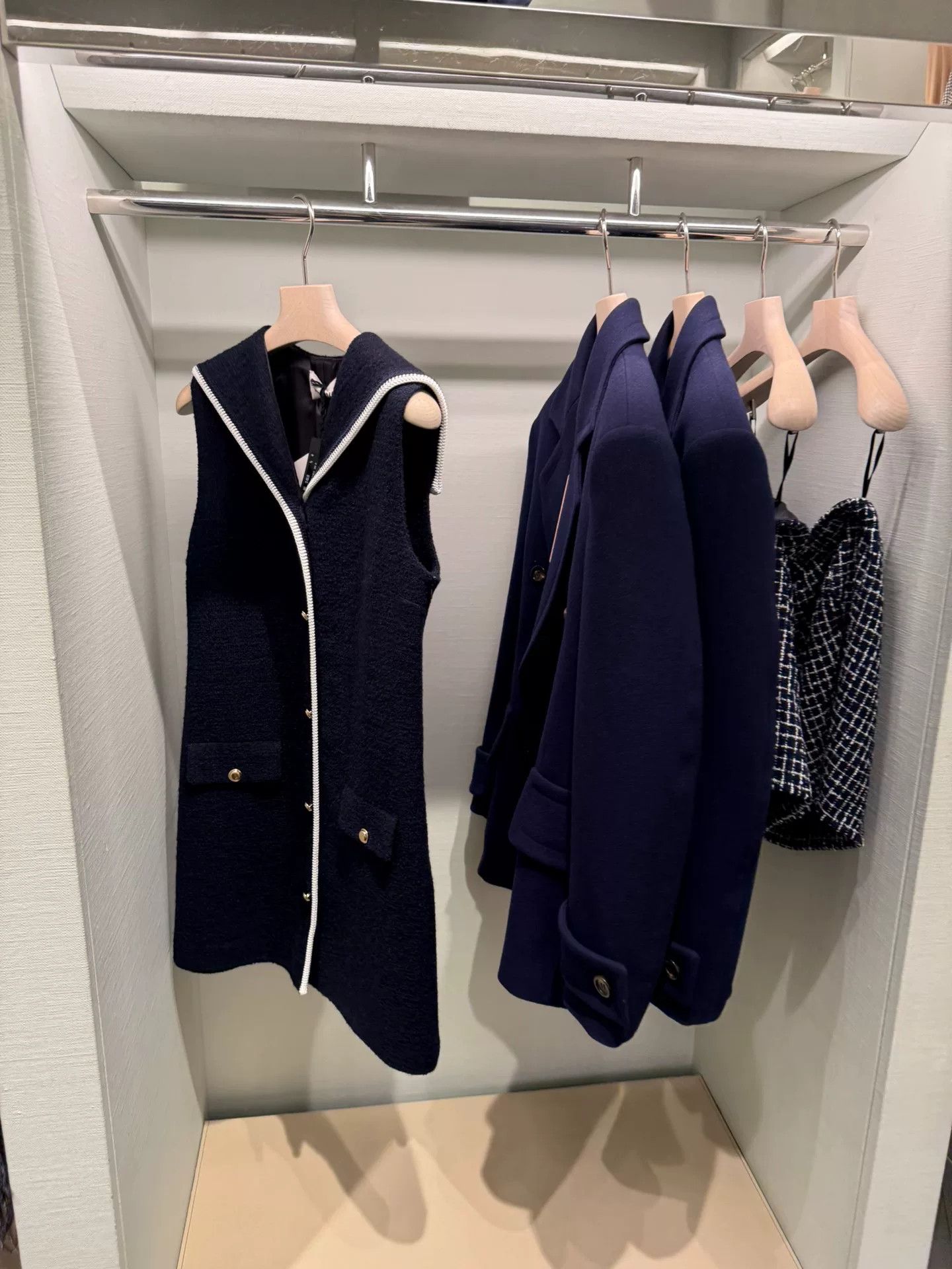 Miu Miu miumiu new collection employee purchase event Size M / US 6-8 / IT 42-44 - 6 Thumbnail