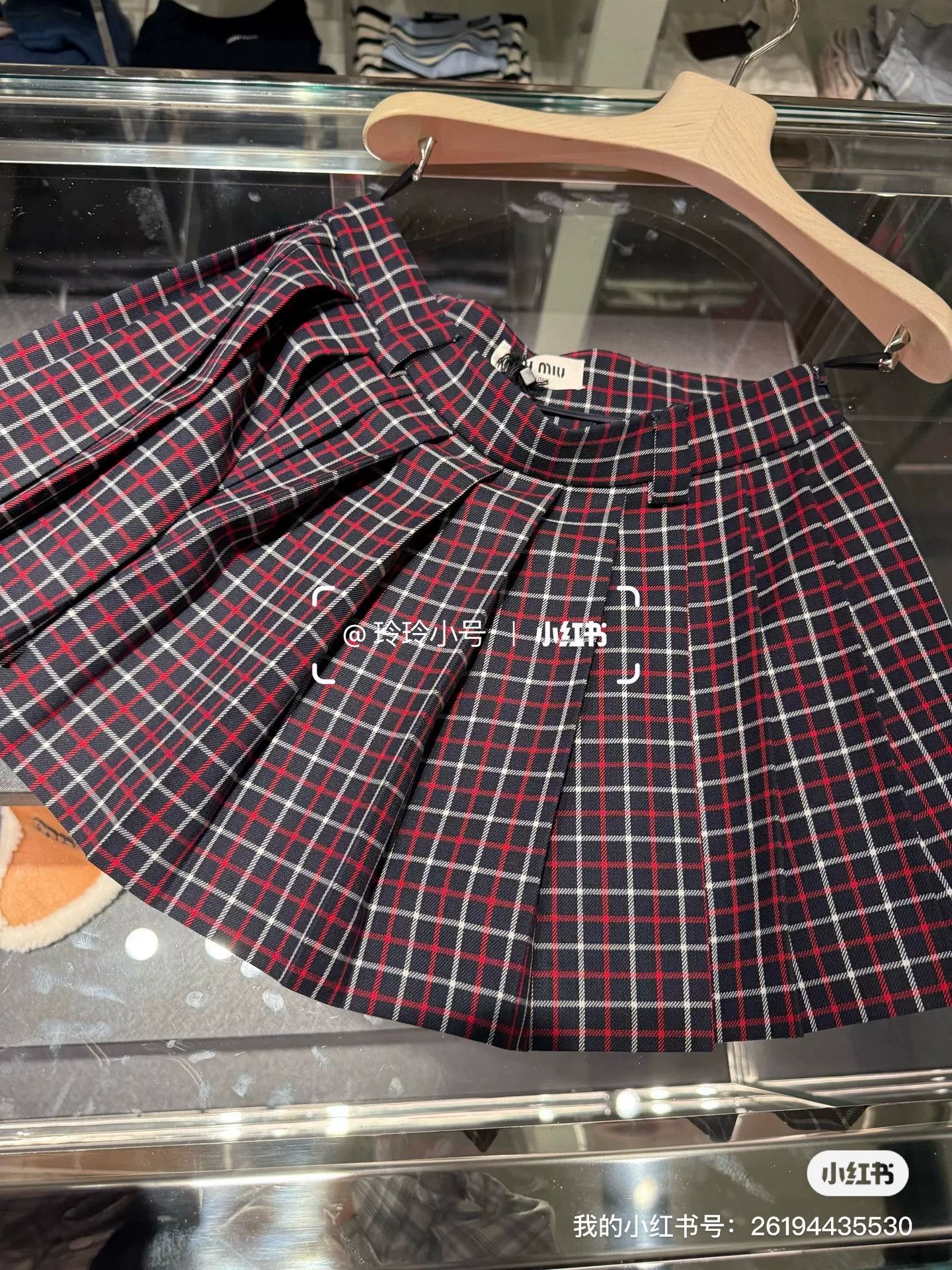 Miu Miu miumiu new collection employee purchase event Size M / US 6-8 / IT 42-44 - 9 Thumbnail