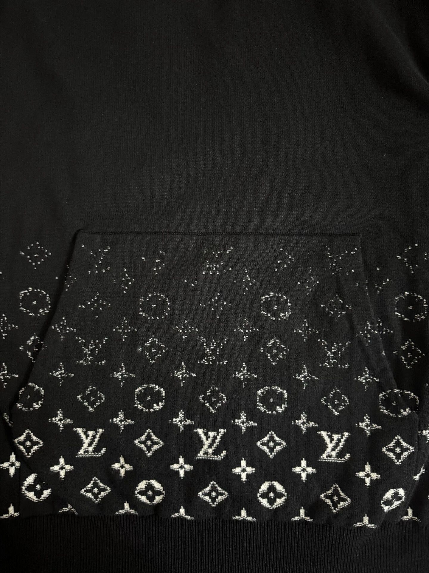 Louis Vuitton lv black and white gradient hoodie Size US L / EU 52-54 / 3 - 5 Thumbnail