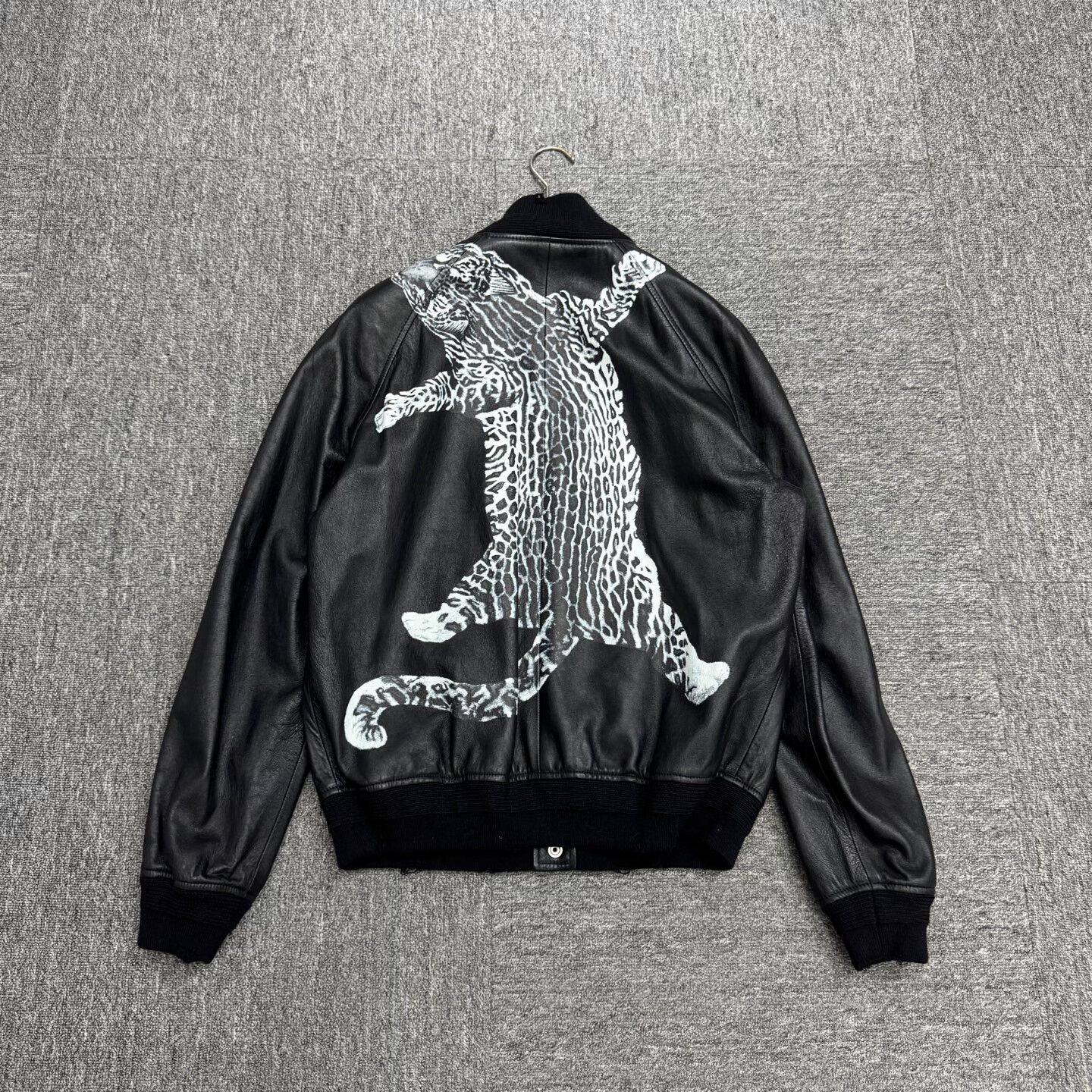 The Row leopard print lambskin bomber jacket Size US L / EU 52-54 / 3 - 2 Thumbnail
