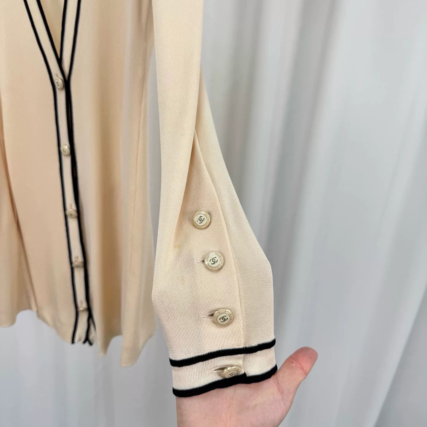 Chanel Chanel Beige Knit Cardigan with Trim Size S / US 4 / IT 40 - 5 Thumbnail