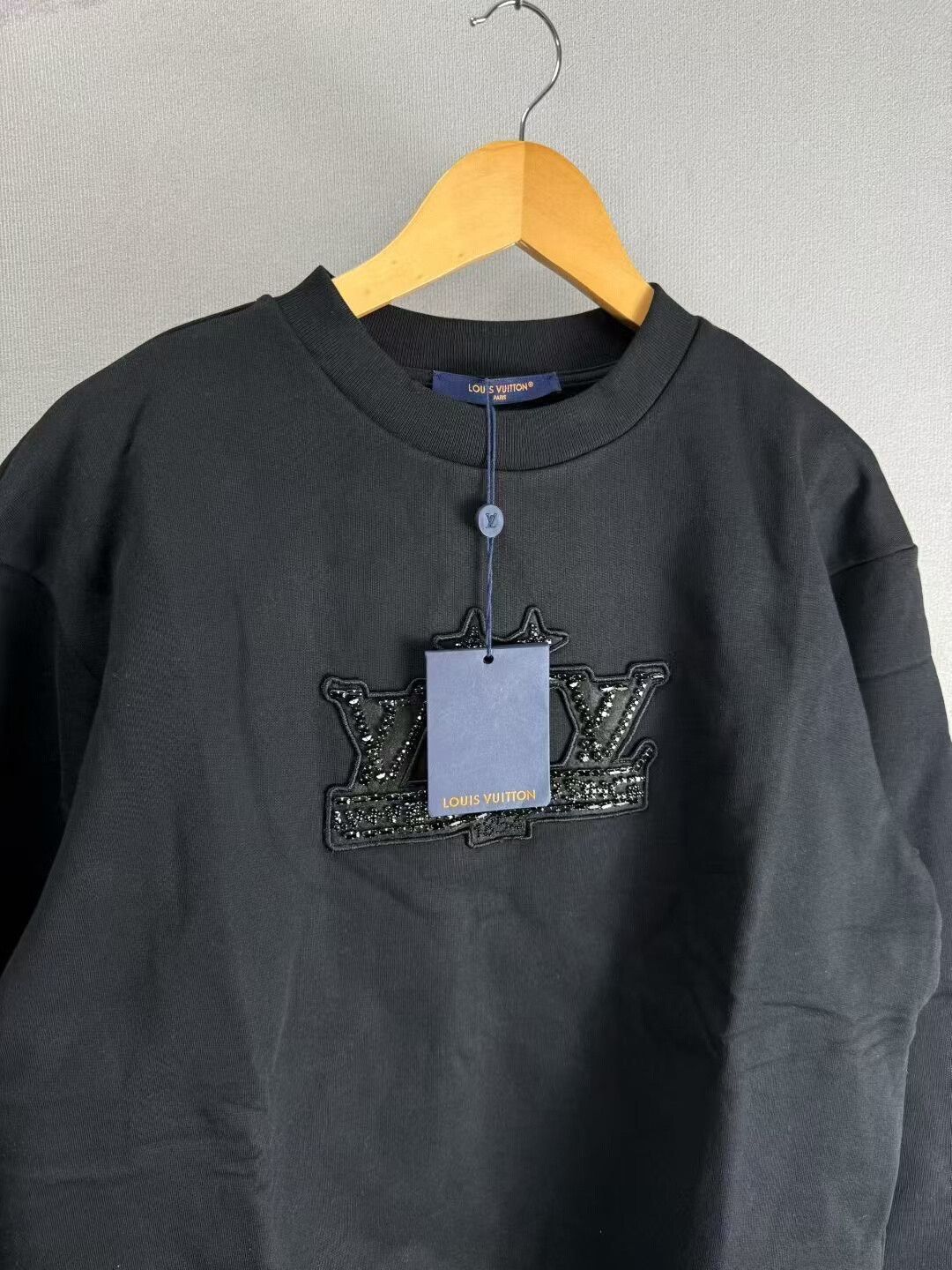 Louis Vuitton louis vuitton black logo sweatshirt with obsidian Size US L / EU 52-54 / 3 - 3 Thumbnail