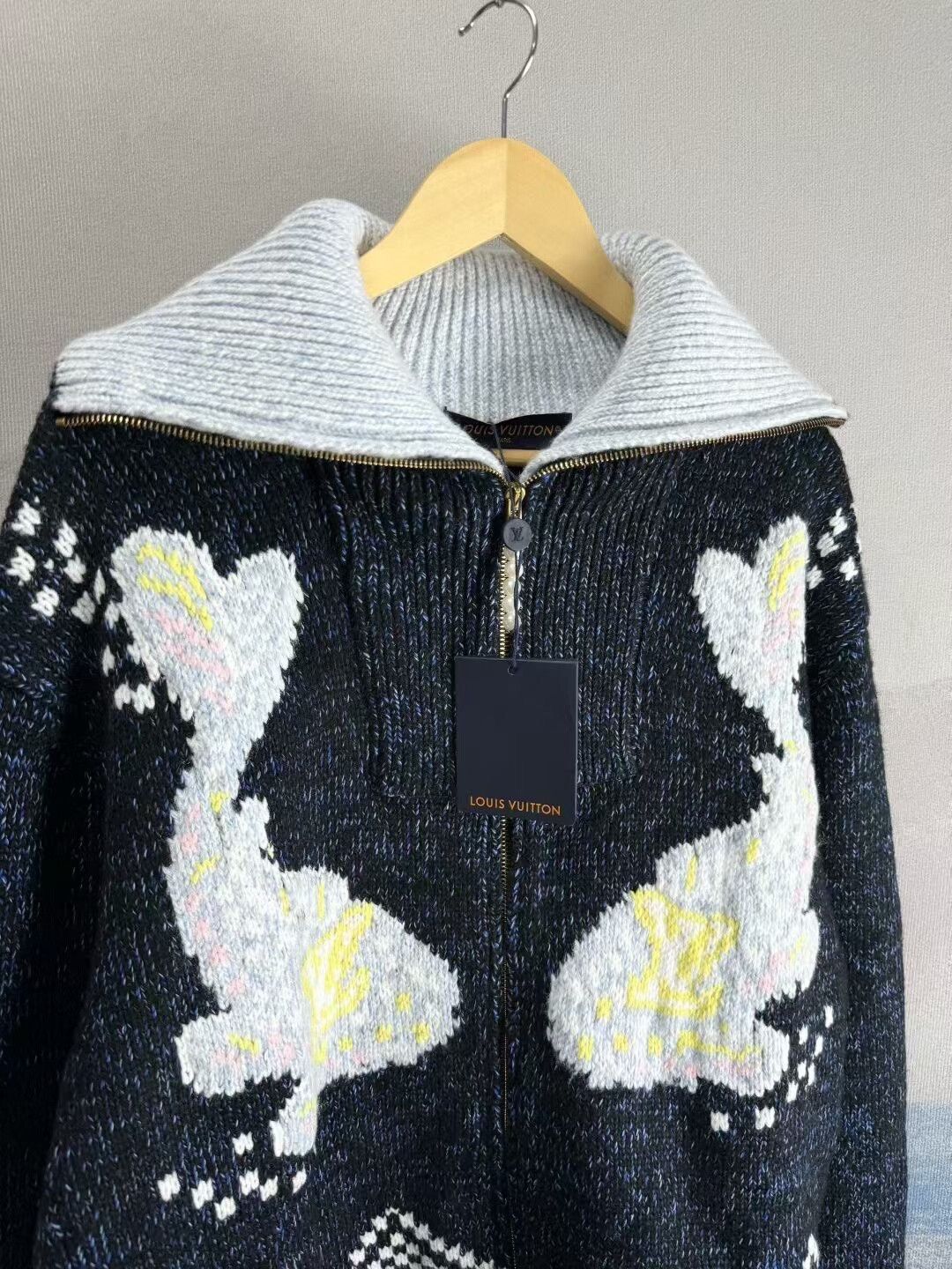Louis Vuitton Louis Vuitton Nigo Blue Rabbit Knit Jacket Size US XL / EU 56 / 4 - 3 Thumbnail