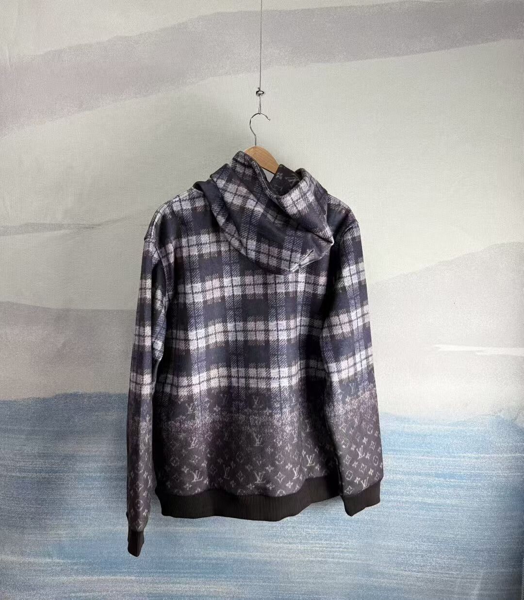 Louis Vuitton louis vuitton brown checked wool hoodie Size US M / EU 48-50 / 2 - 3 Thumbnail