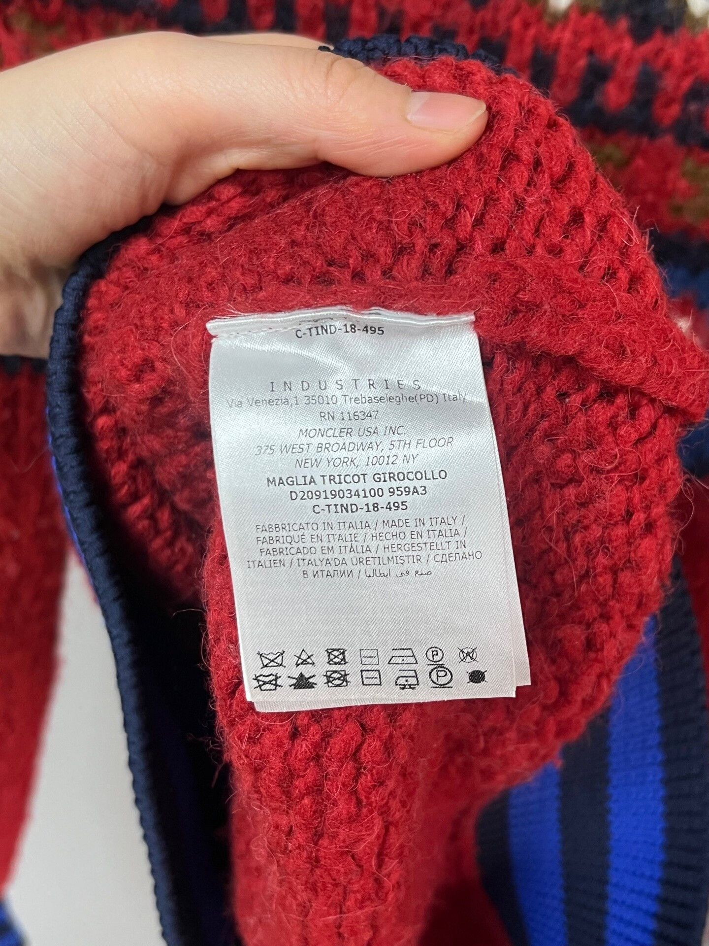 Moncler red cashmere sweater by Moncler Size S / US 4 / IT 40 - 4 Thumbnail