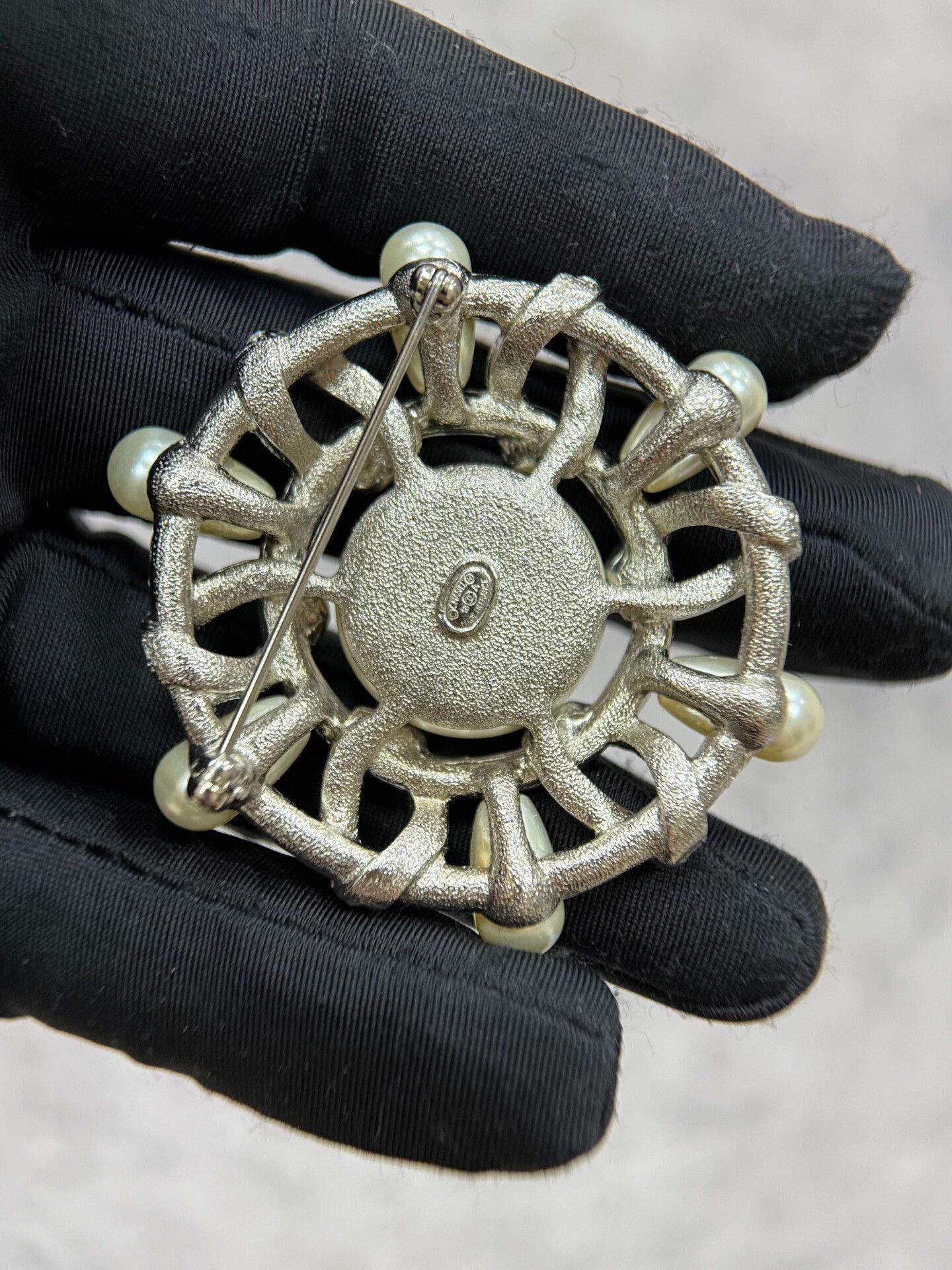 Chanel Chanel Pearl and Crystal Sunflower Brooch Size ONE SIZE - 3 Thumbnail