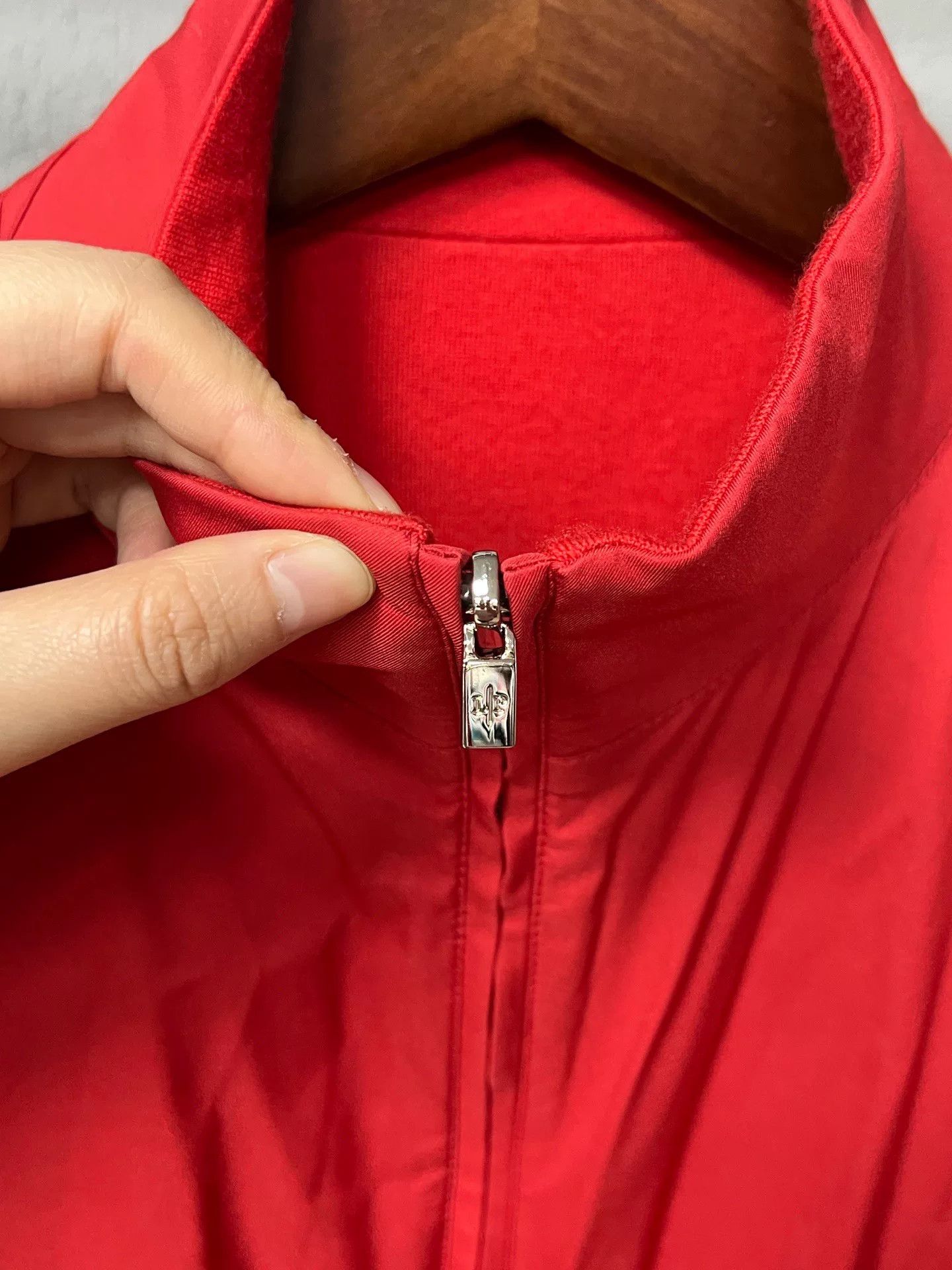 Loro Piana reversible red nylon bomber jacket Size US L / EU 52-54 / 3 - 3 Thumbnail