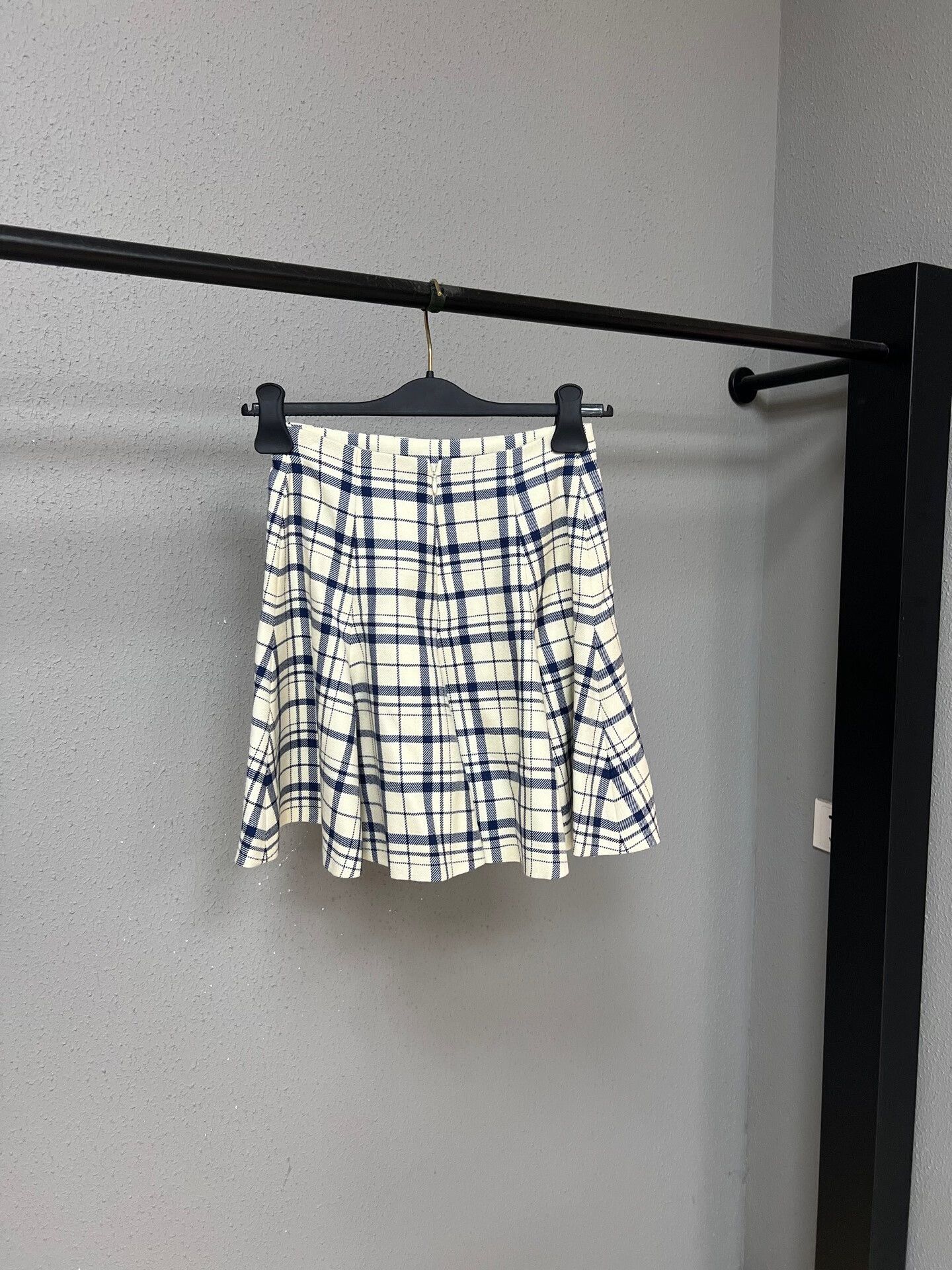 Dior dior wool plaid skirt size 34 new Size 34" / US 12 / IT 48 - 2 Thumbnail