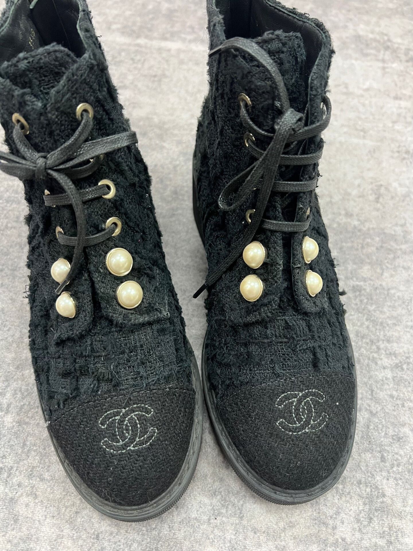 Chanel Chanel Pearl Wool Short Boots Size US 5 / IT 35 - 3 Thumbnail