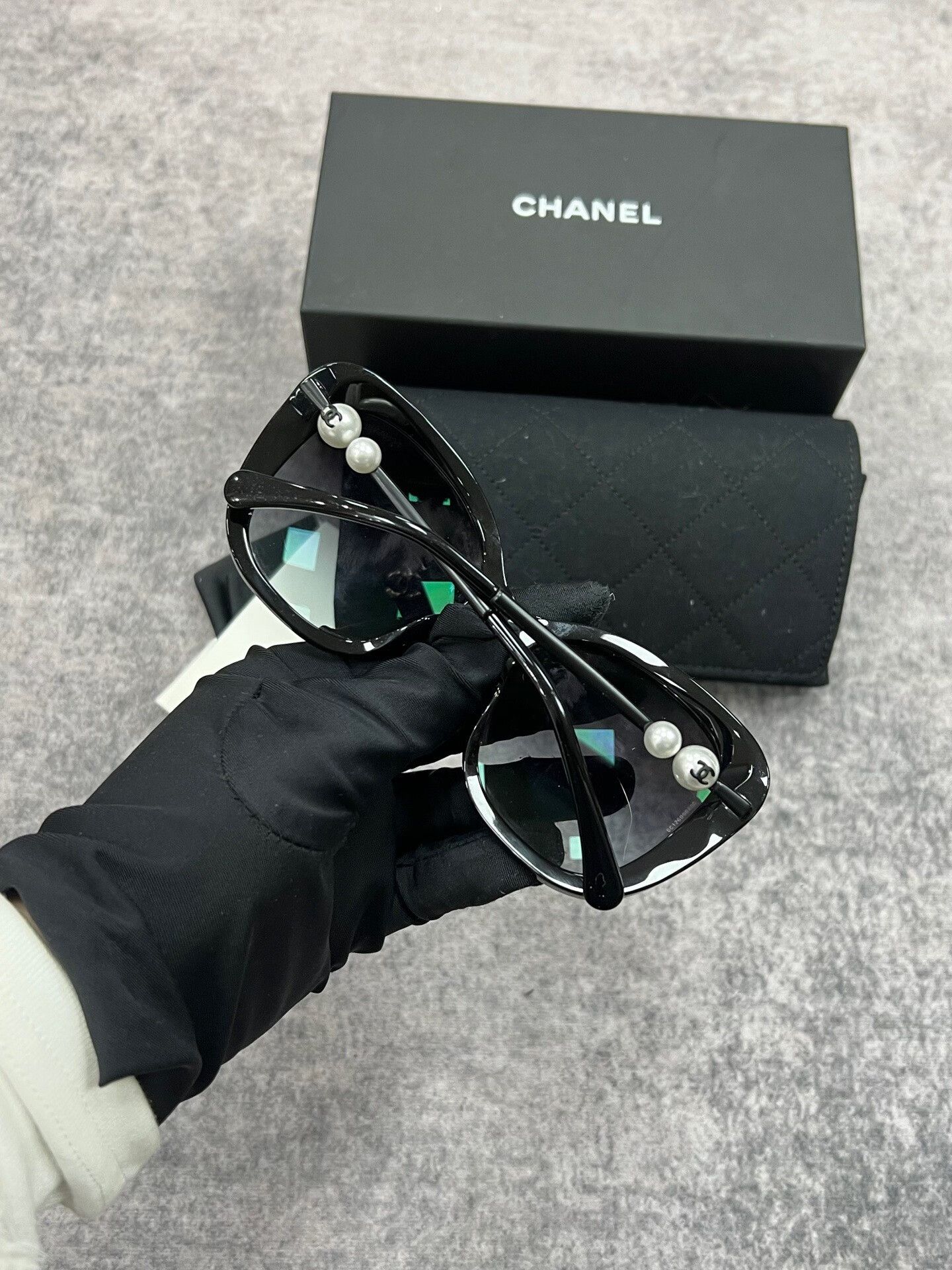 Chanel Chanel Pearl Sunglasses Size ONE SIZE - 3 Thumbnail