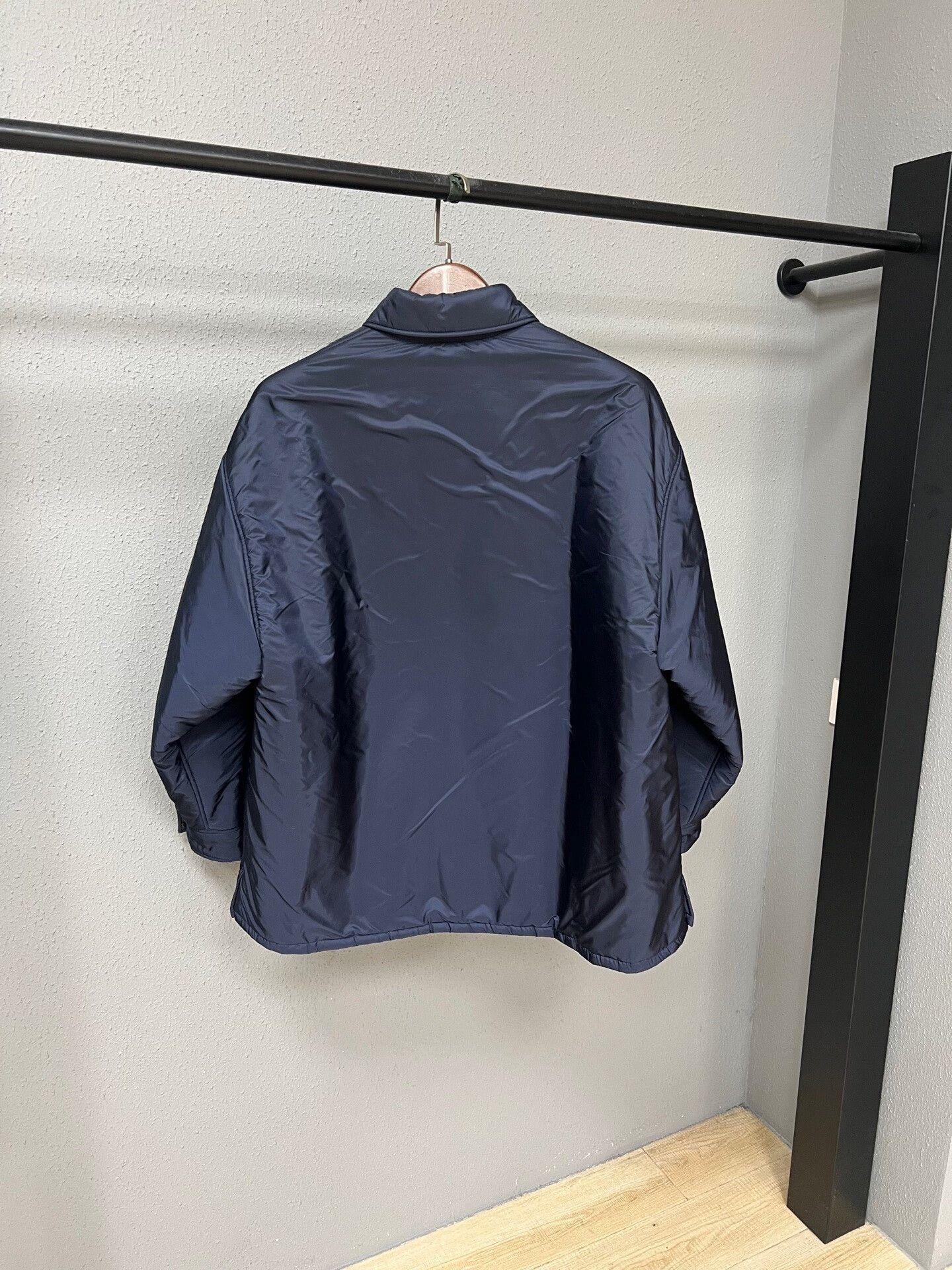 Prada prada navy cotton jacket with triangle logo Size US M / EU 48-50 / 2 - 2 Thumbnail