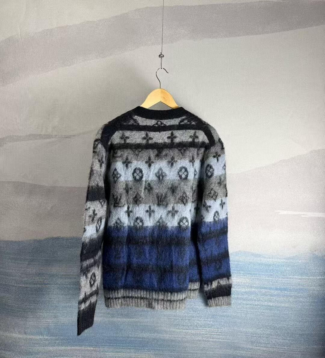 Louis Vuitton louis vuitton black blue knit cardigan Size L / US 10 / IT 46 - 2 Thumbnail