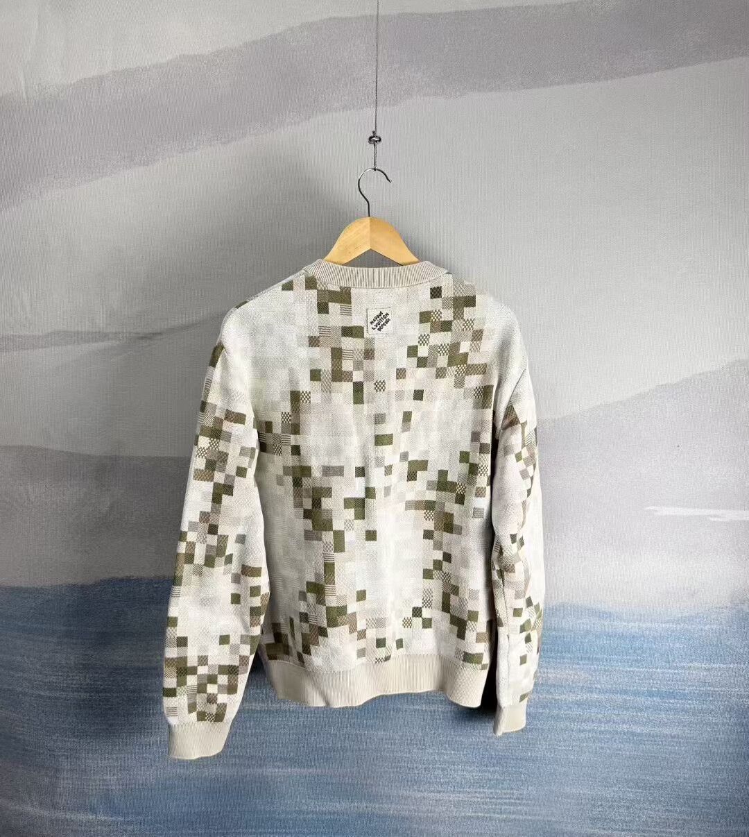 Louis Vuitton louis vuitton camouflage embroidered sweater Size US M / EU 48-50 / 2 - 2 Thumbnail