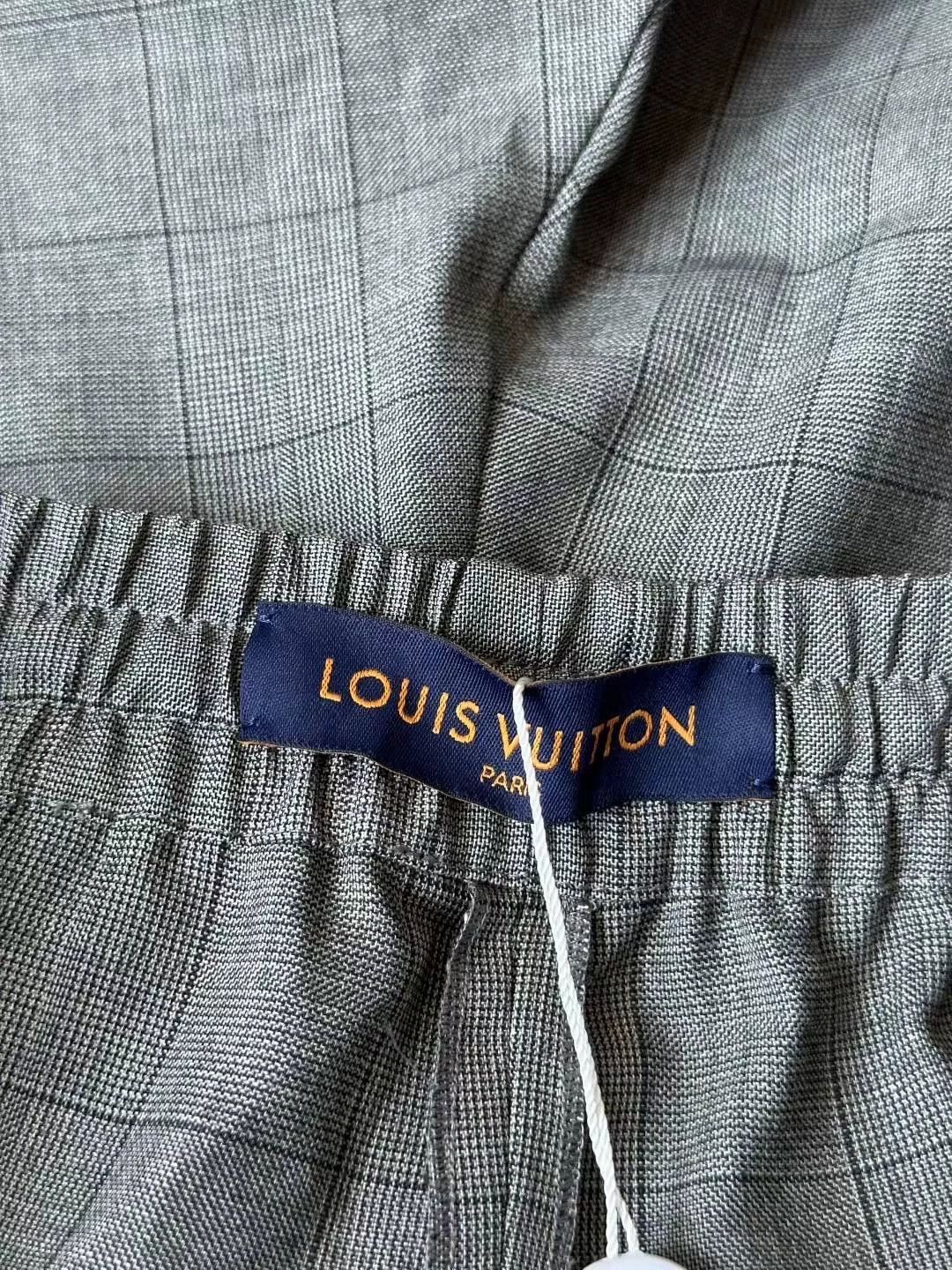 Louis Vuitton louis vuitton checkered casual shorts Size US 30 / EU 46 - 3 Thumbnail