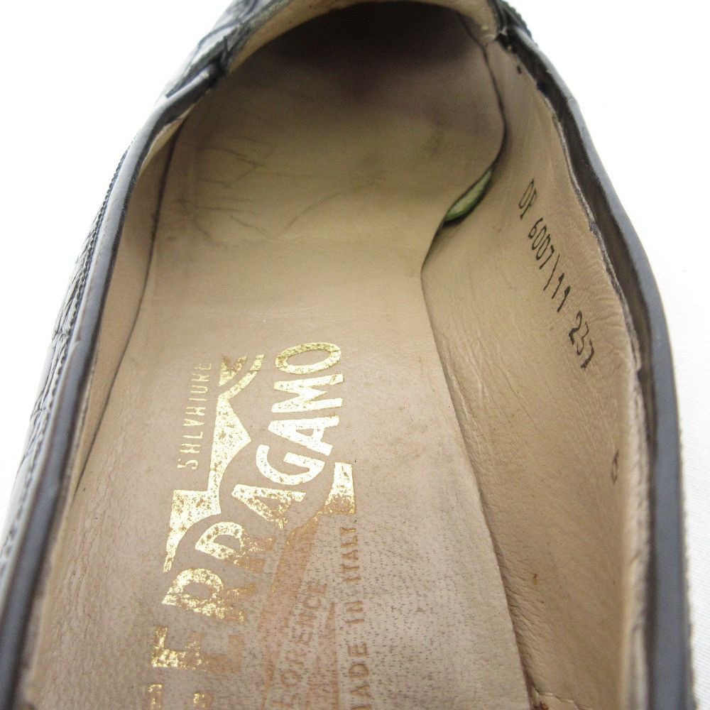 Salvatore Ferragamo Salvatore Ferragamo Salvatore Ferragamo Embossed Leather Pumps Leather Shoes DUTY FREE for USA Size ONE SIZE - 6 Thumbnail