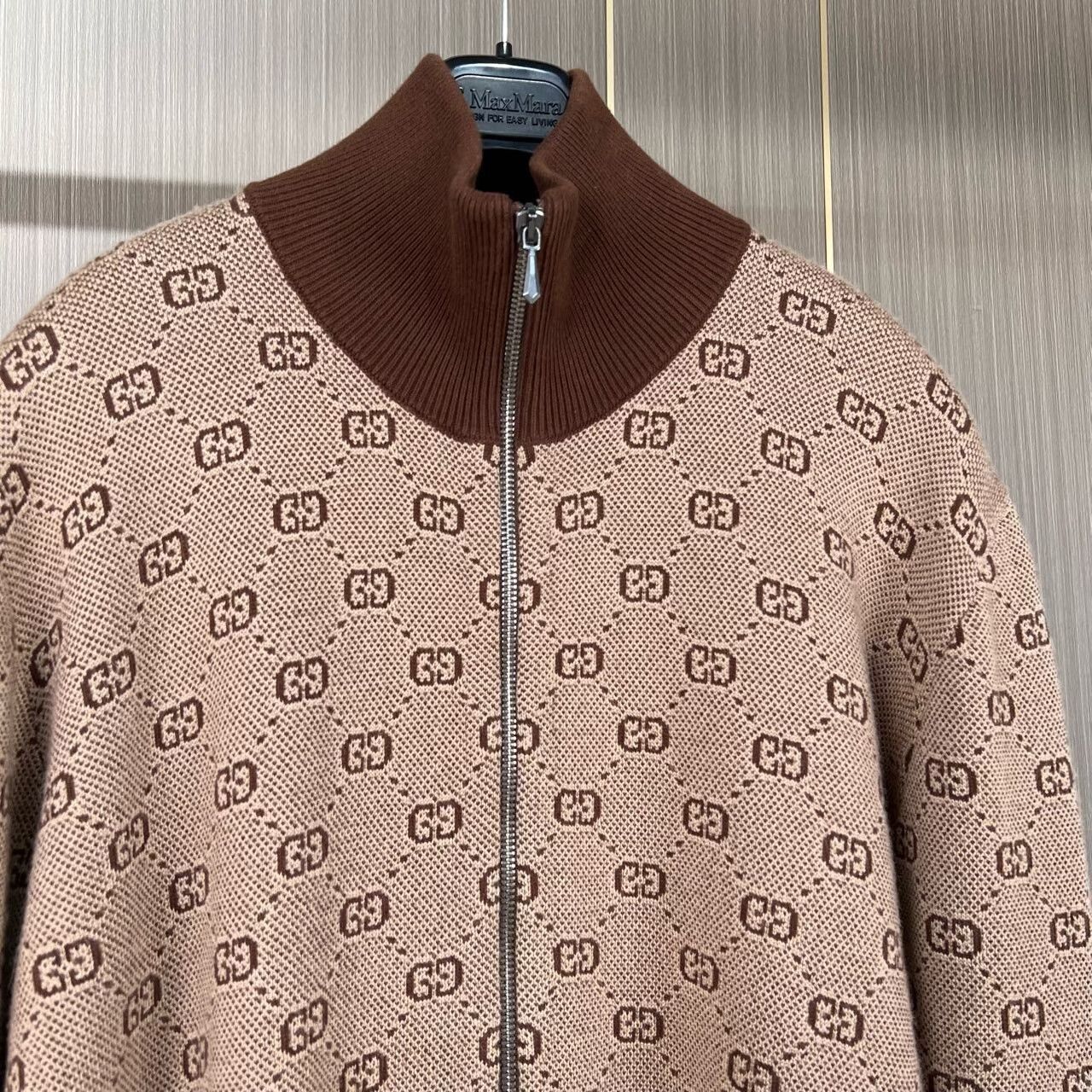 Gucci gucci knitted zip-up jacket with logo pattern Size US S / EU 44-46 / 1 - 3 Thumbnail